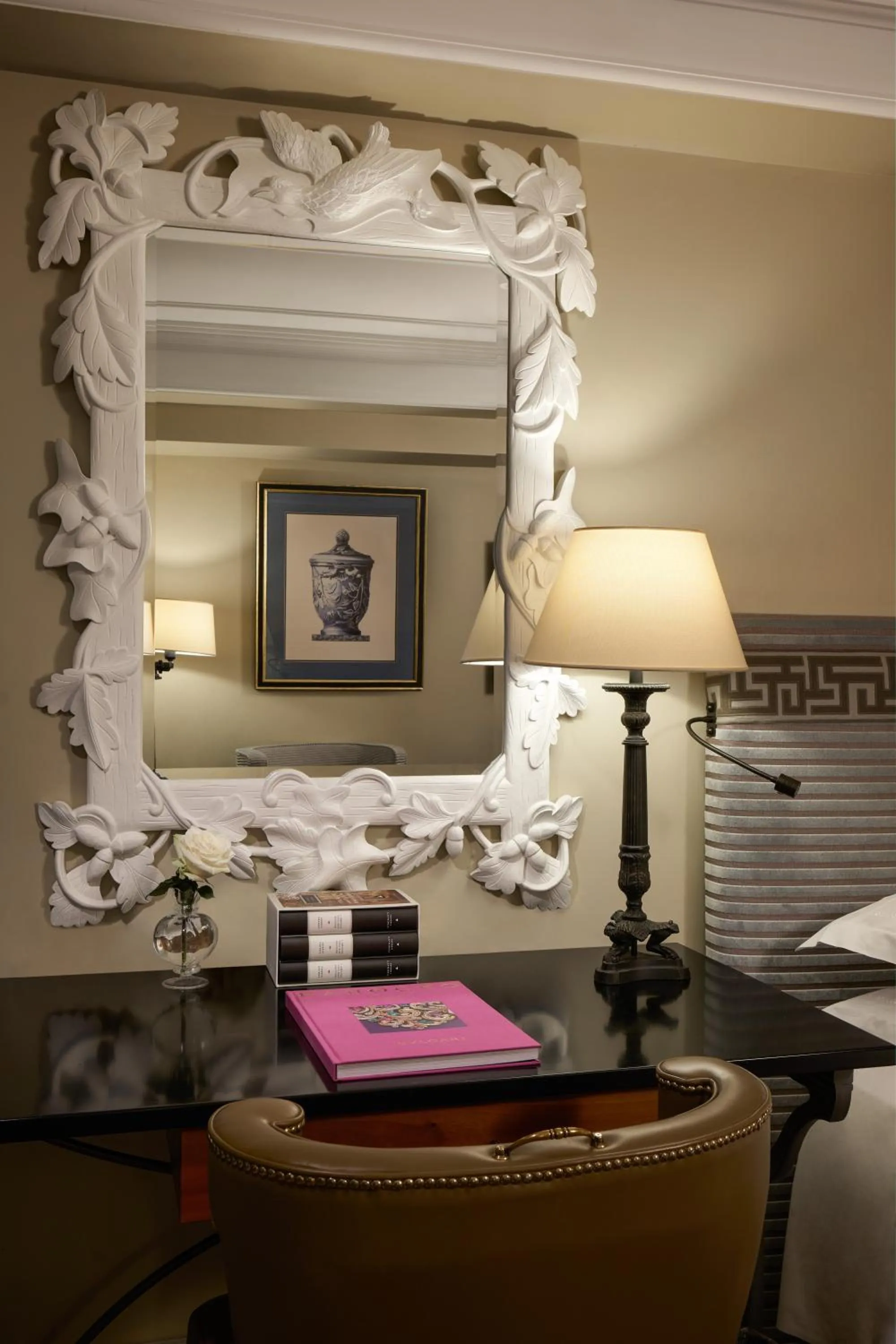 Bed in Rocco Forte Hotel De La Ville