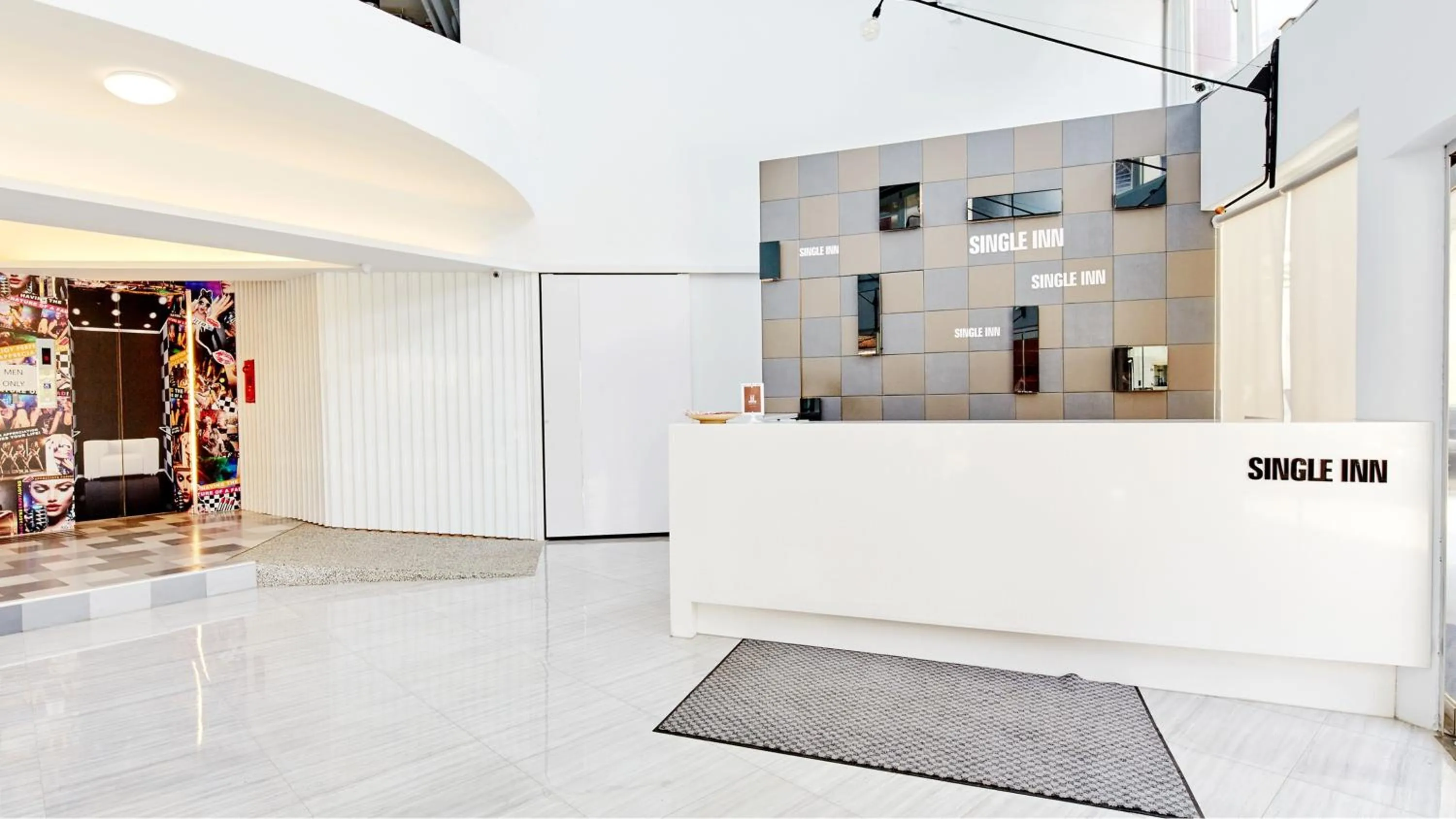 Facade/entrance in Single Inn - Taipei