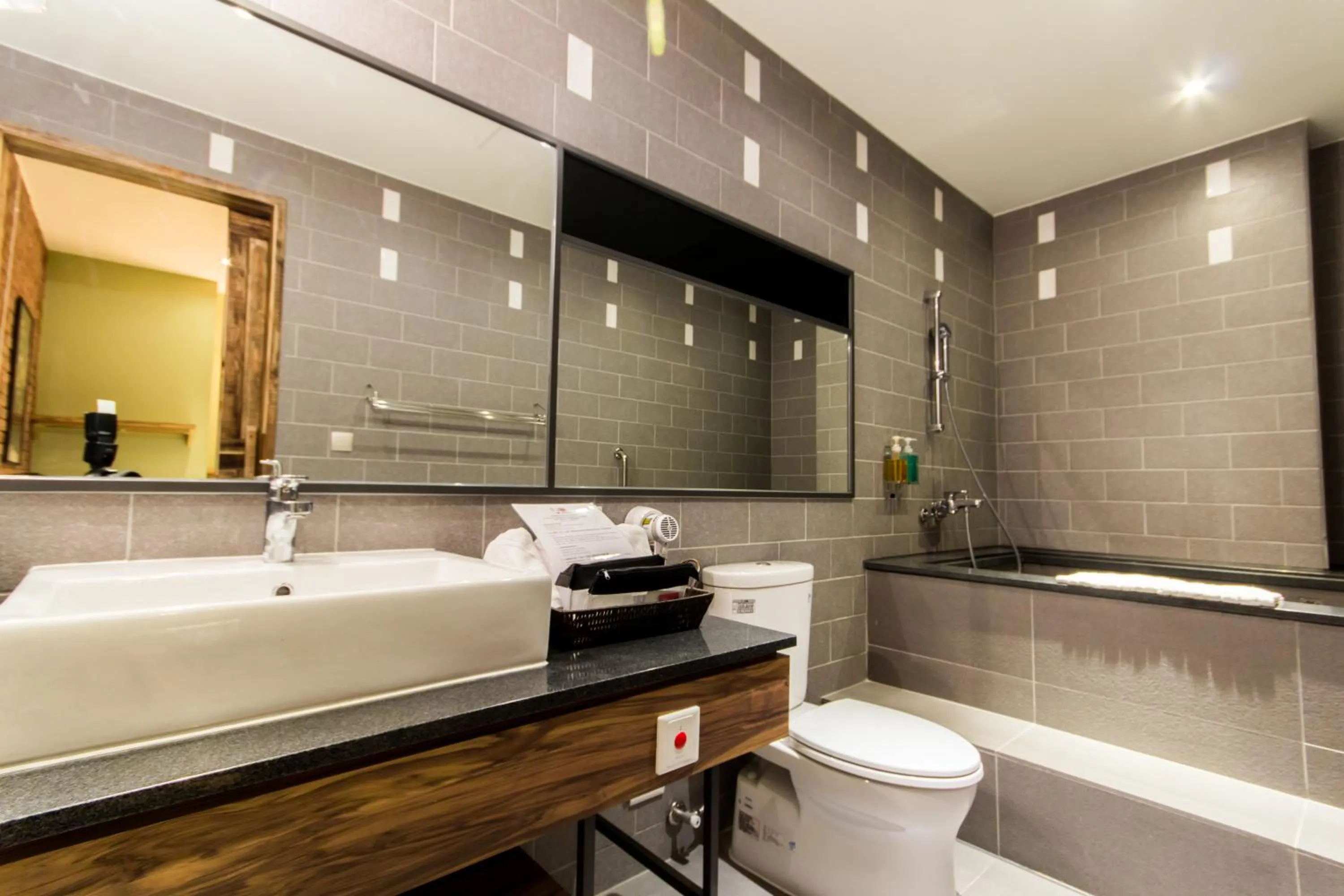 Bathroom in No. 9 Hotel