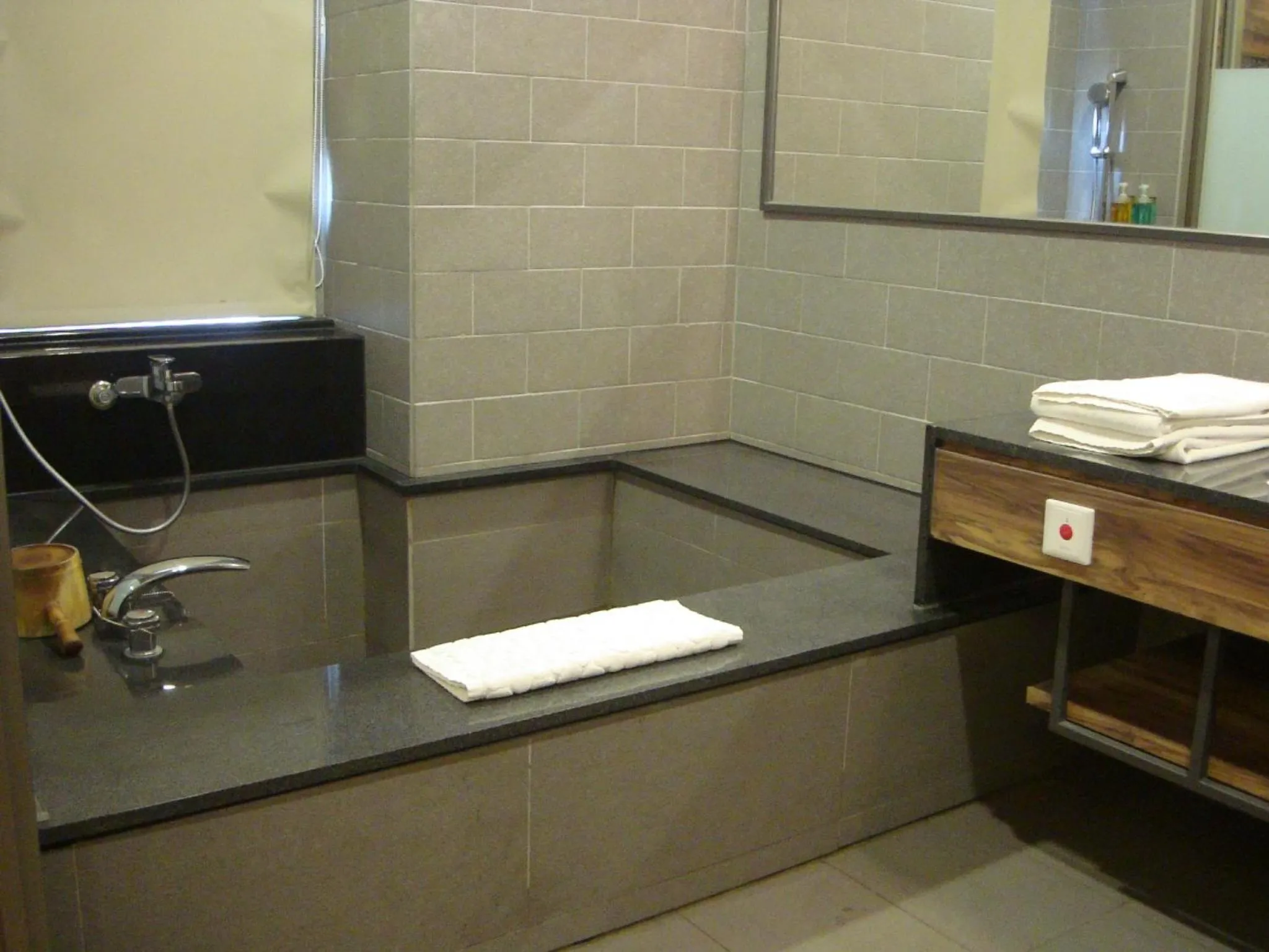 Hot Spring Bath in No. 9 Hotel