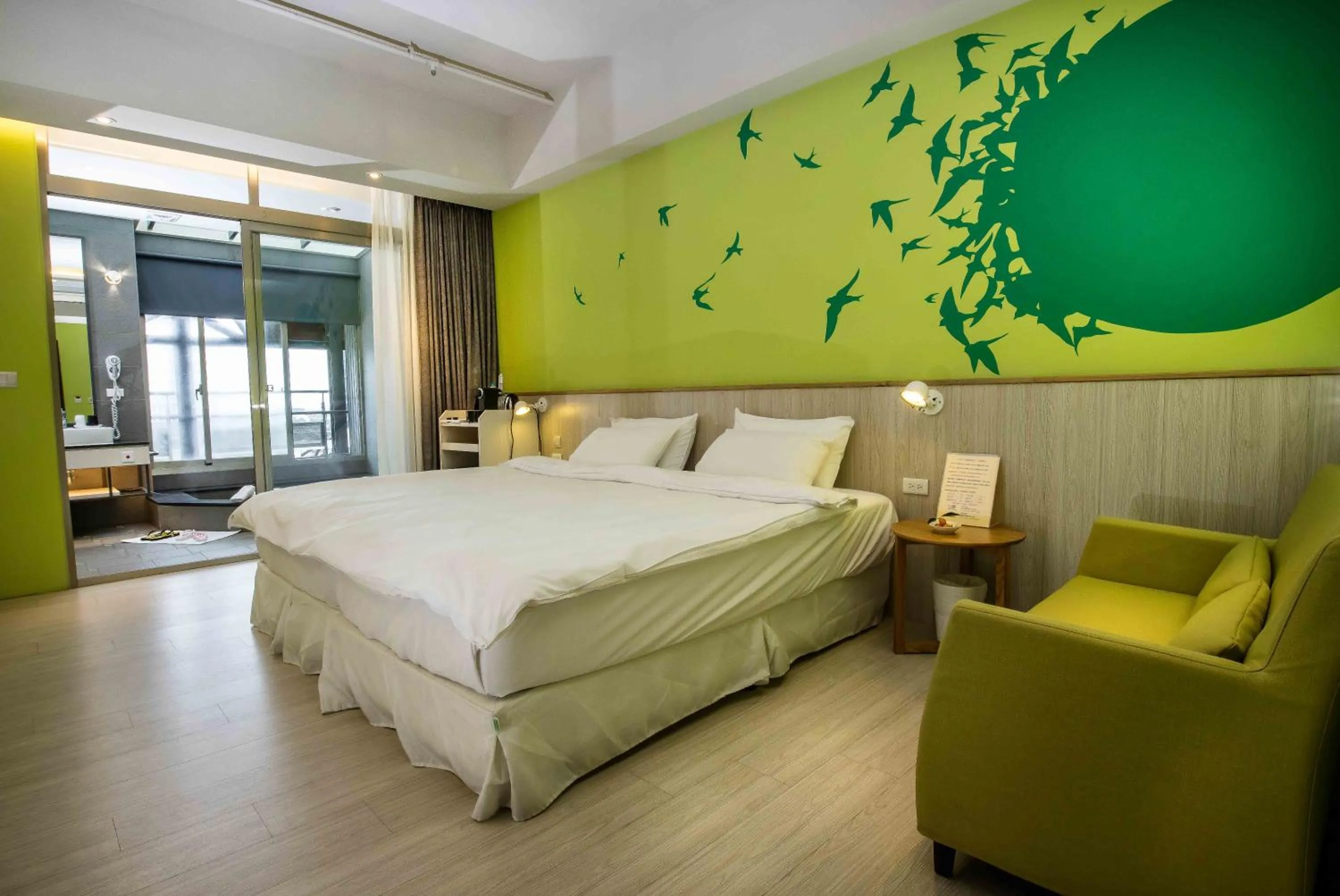 Photo of the whole room, Bed in No. 9 Hotel