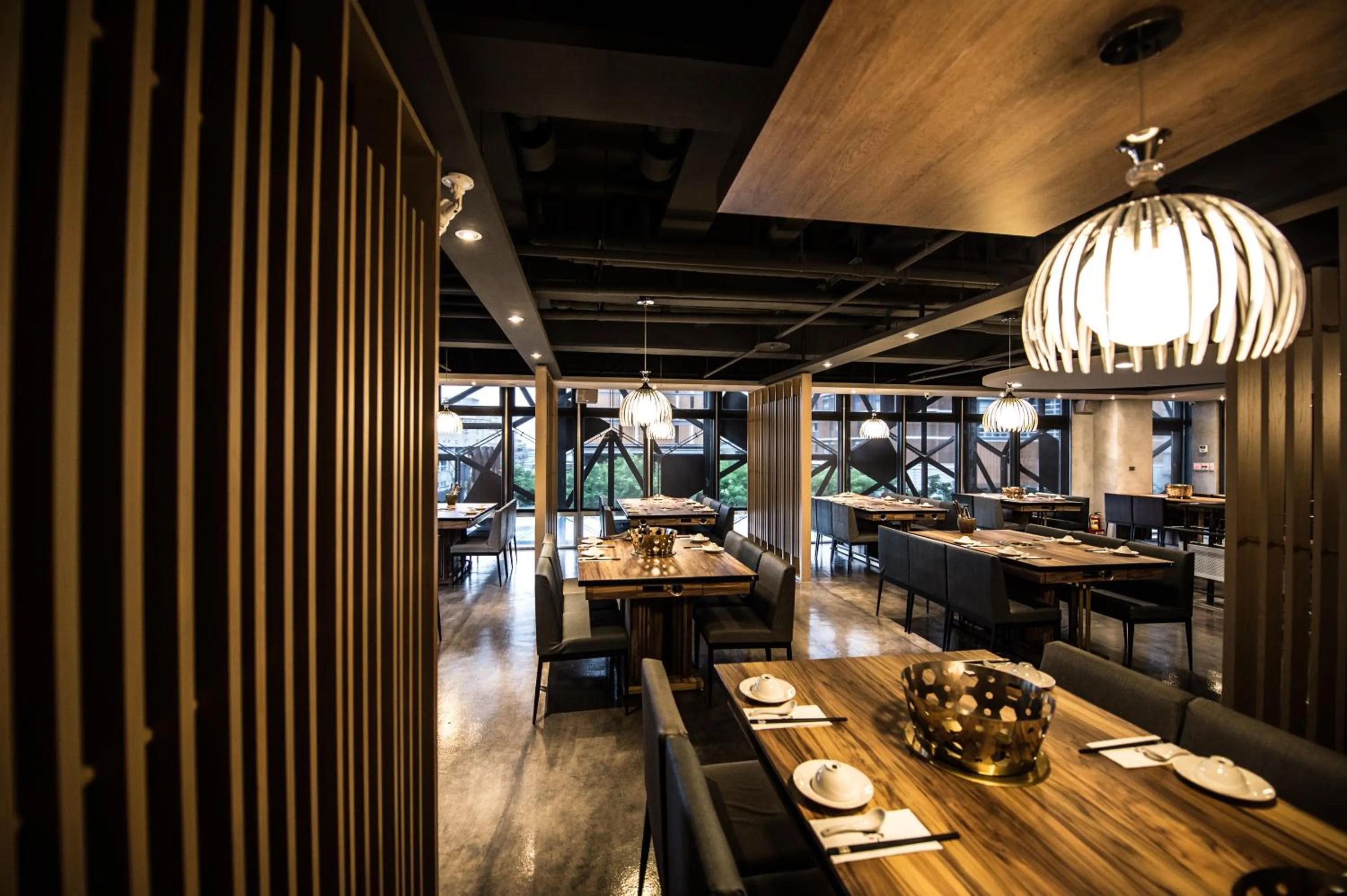 Restaurant/places to eat in No. 9 Hotel