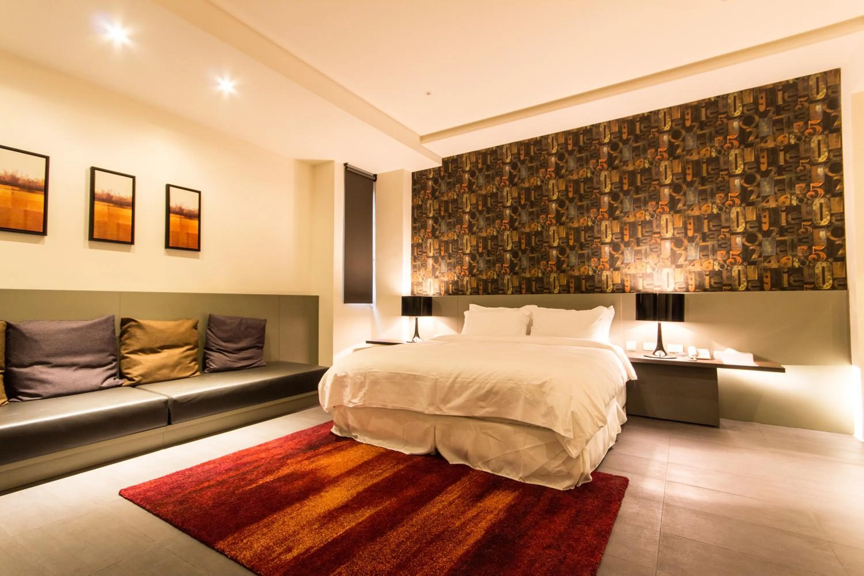 Deluxe Double Room in No. 9 Hotel