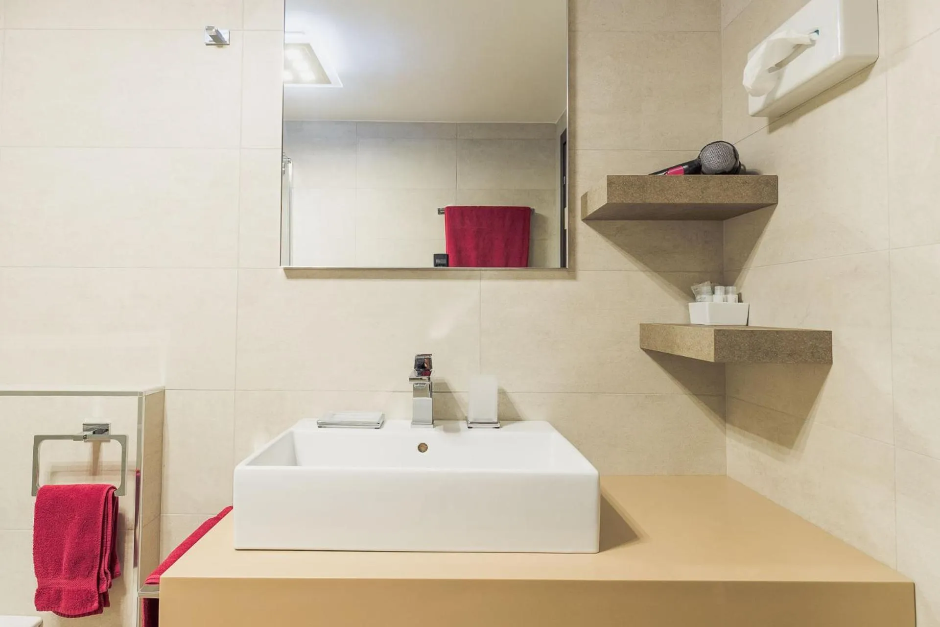 Bathroom in Hotel Garni Ischia