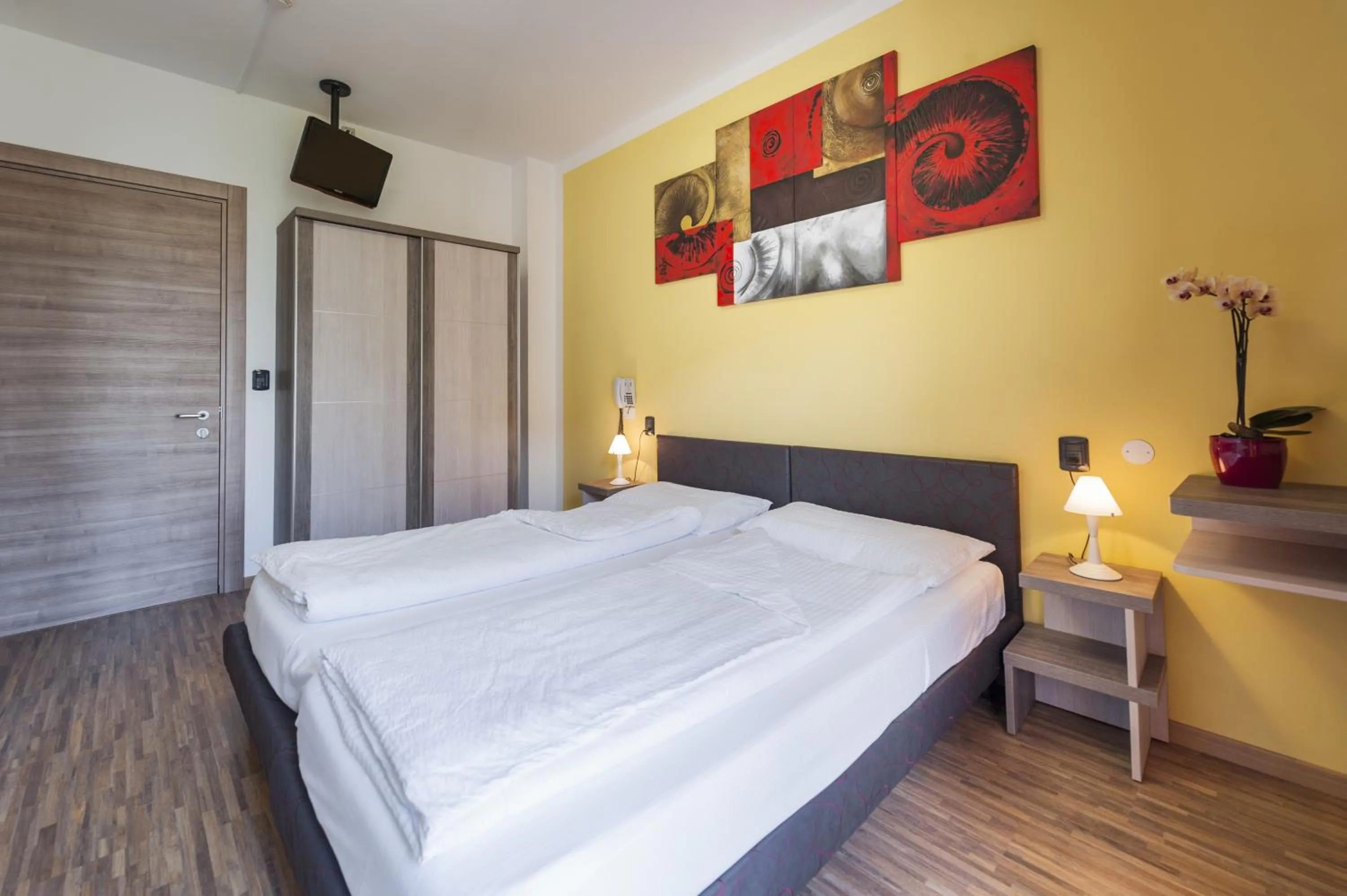 Bedroom, Bed in Hotel Garni Ischia