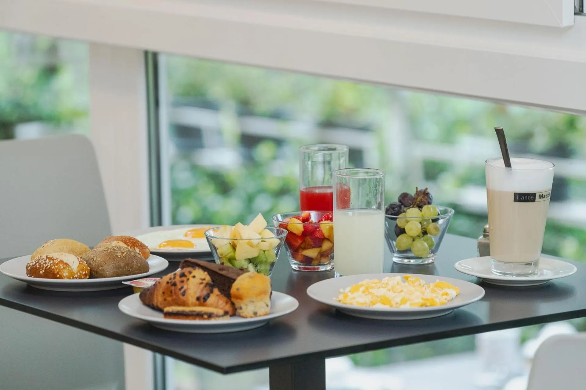 Food and drinks in Hotel Garni Ischia