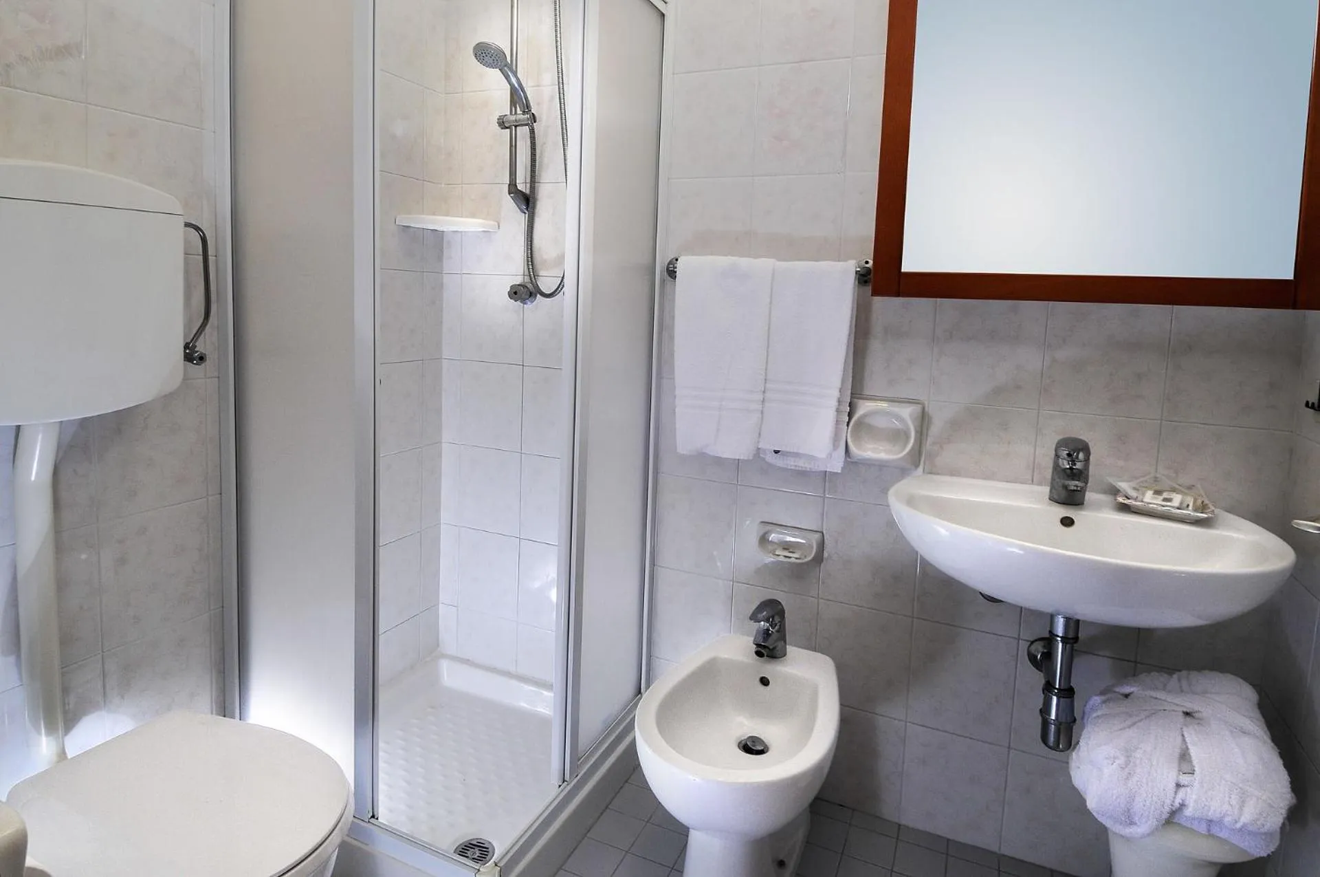 Bathroom in Hotel Losanna