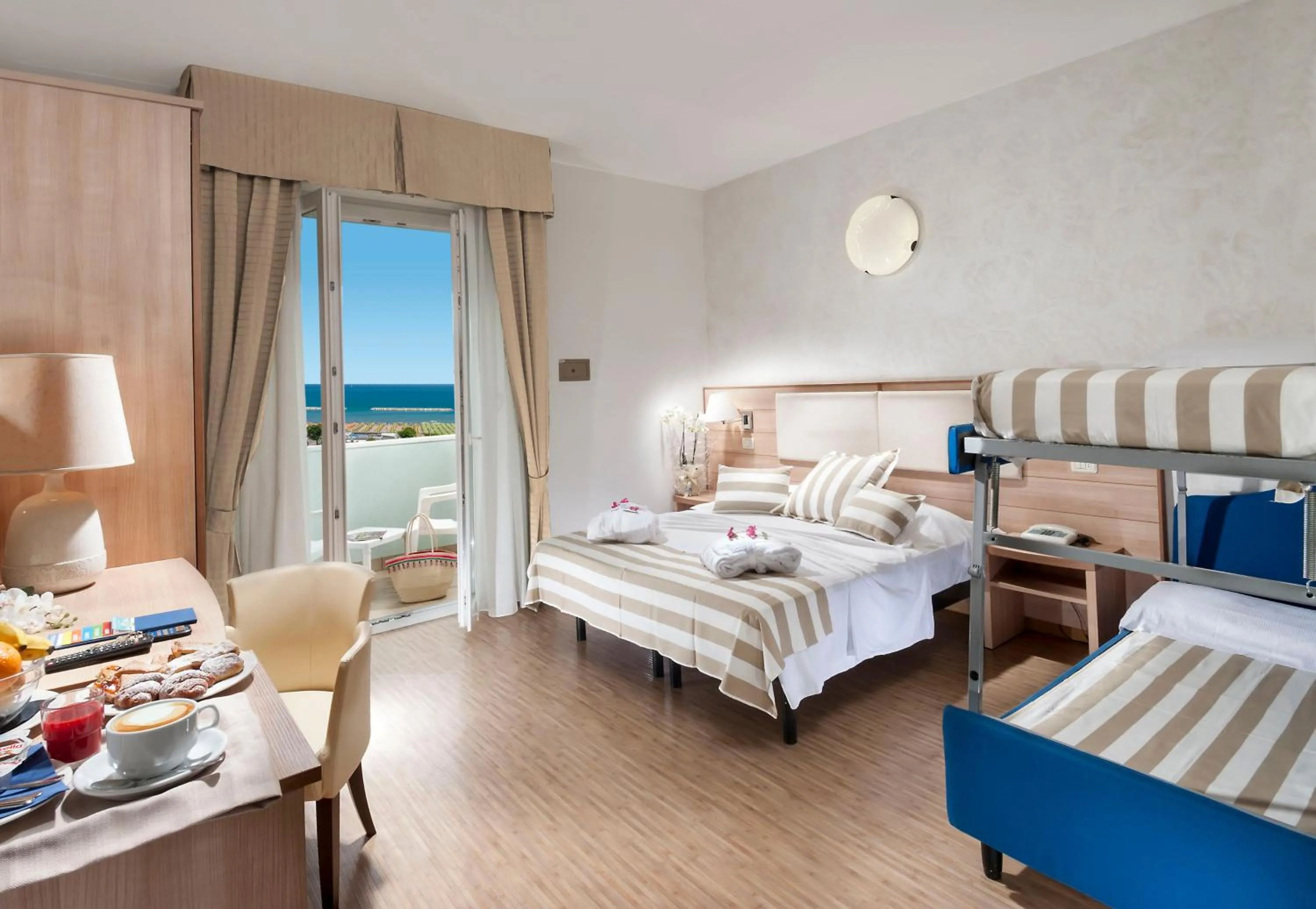 Bed in Hotel Losanna