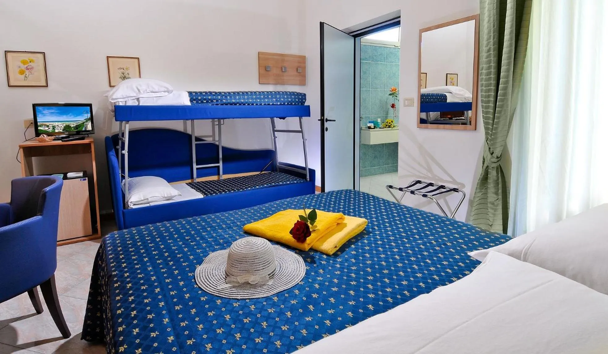 Bedroom, Bed in Hotel Losanna