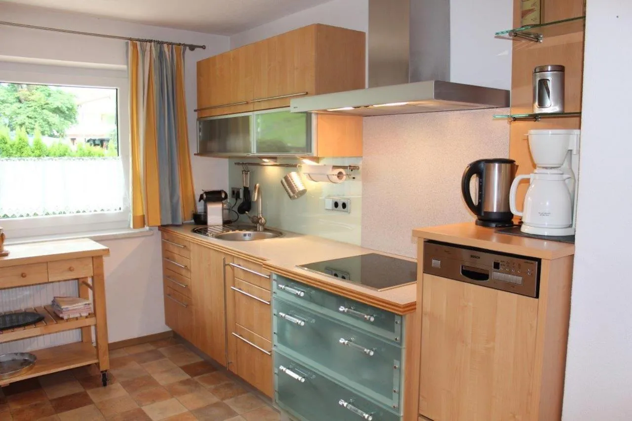 Kitchen or kitchenette in Ferienwohnung Stuibenfall