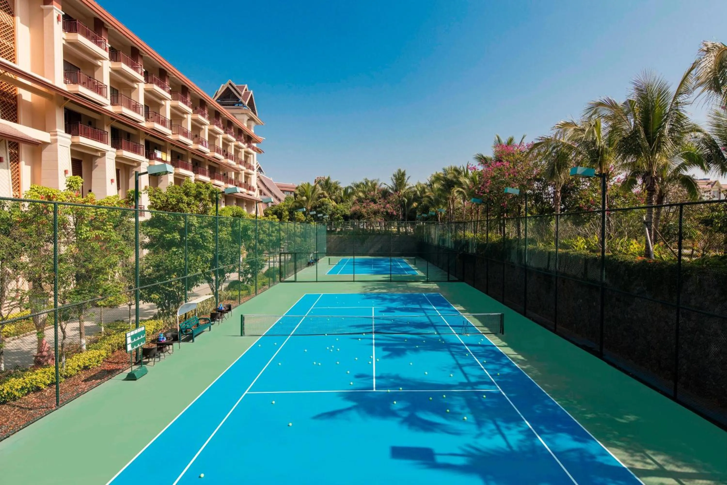 Tennis court in Sheraton Grand Xishuangbanna Hotel