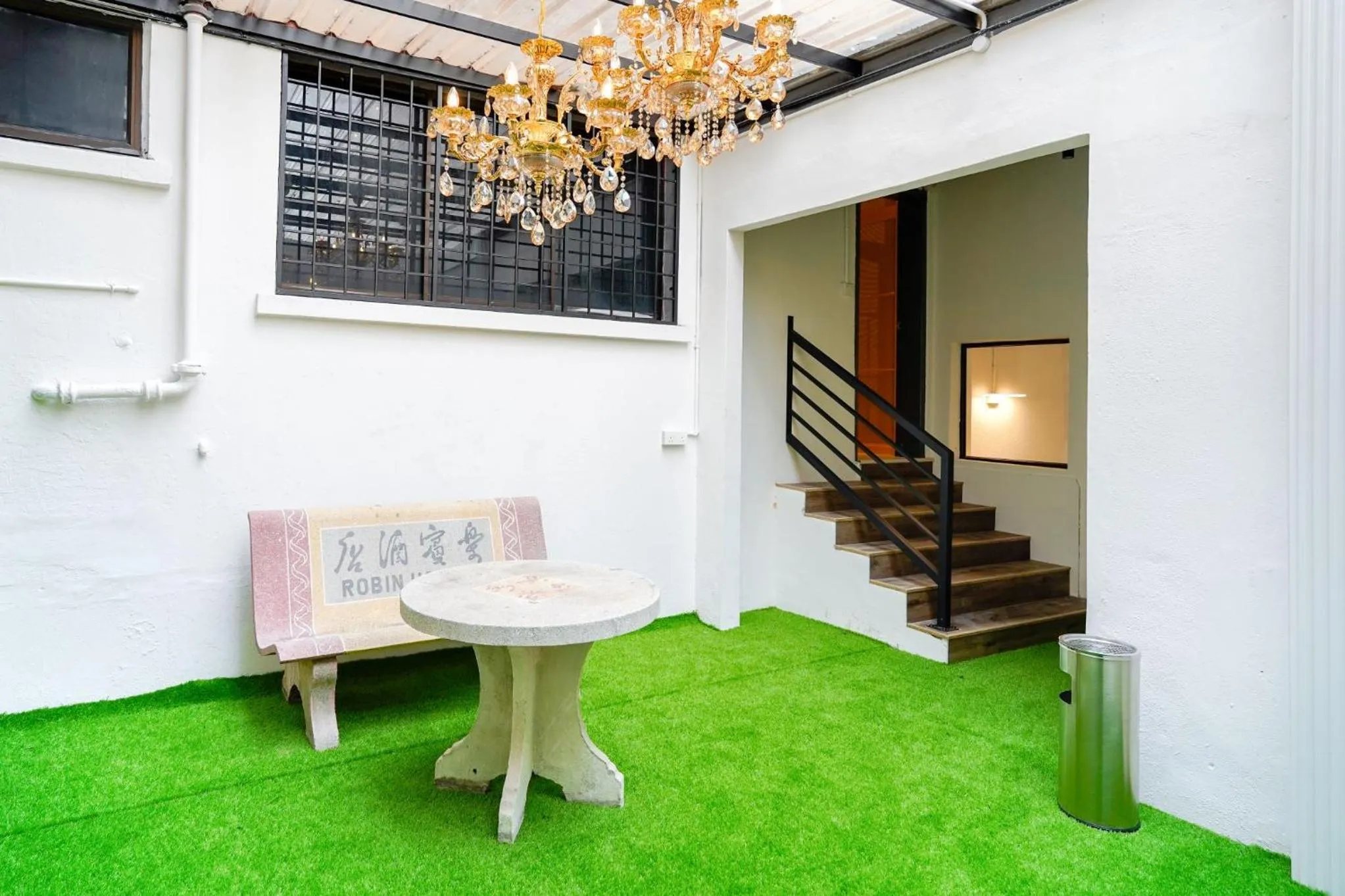 Property building in Robin Hotel