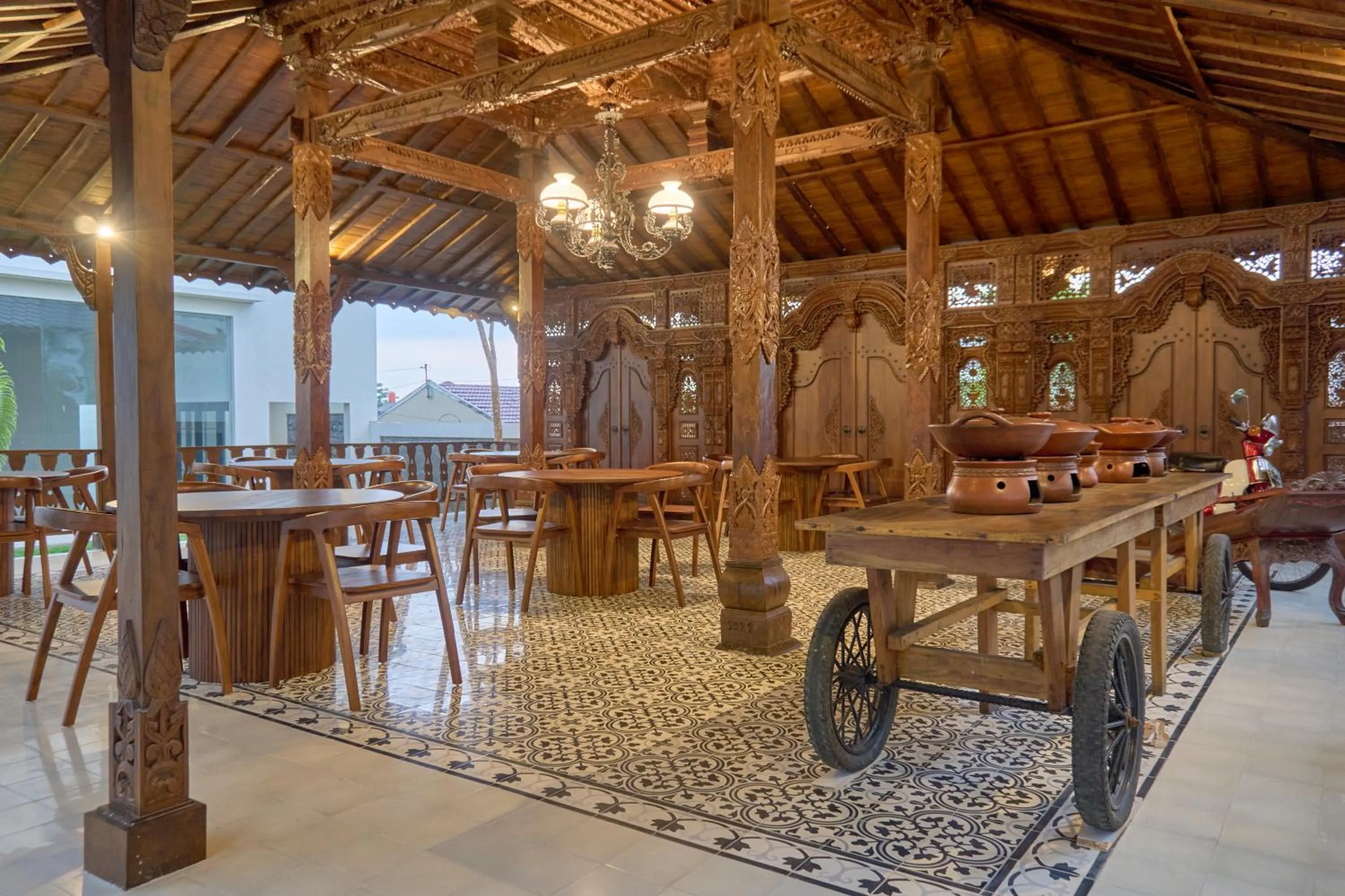 Restaurant/places to eat in Sakanti Inn Wonosobo