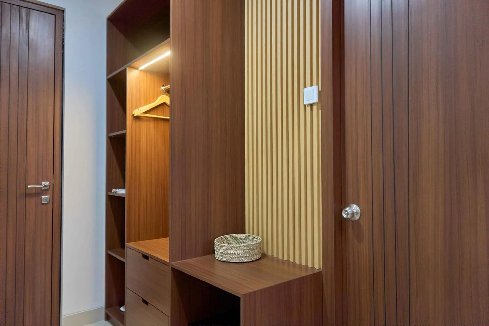 wardrobe in Sakanti Inn Wonosobo