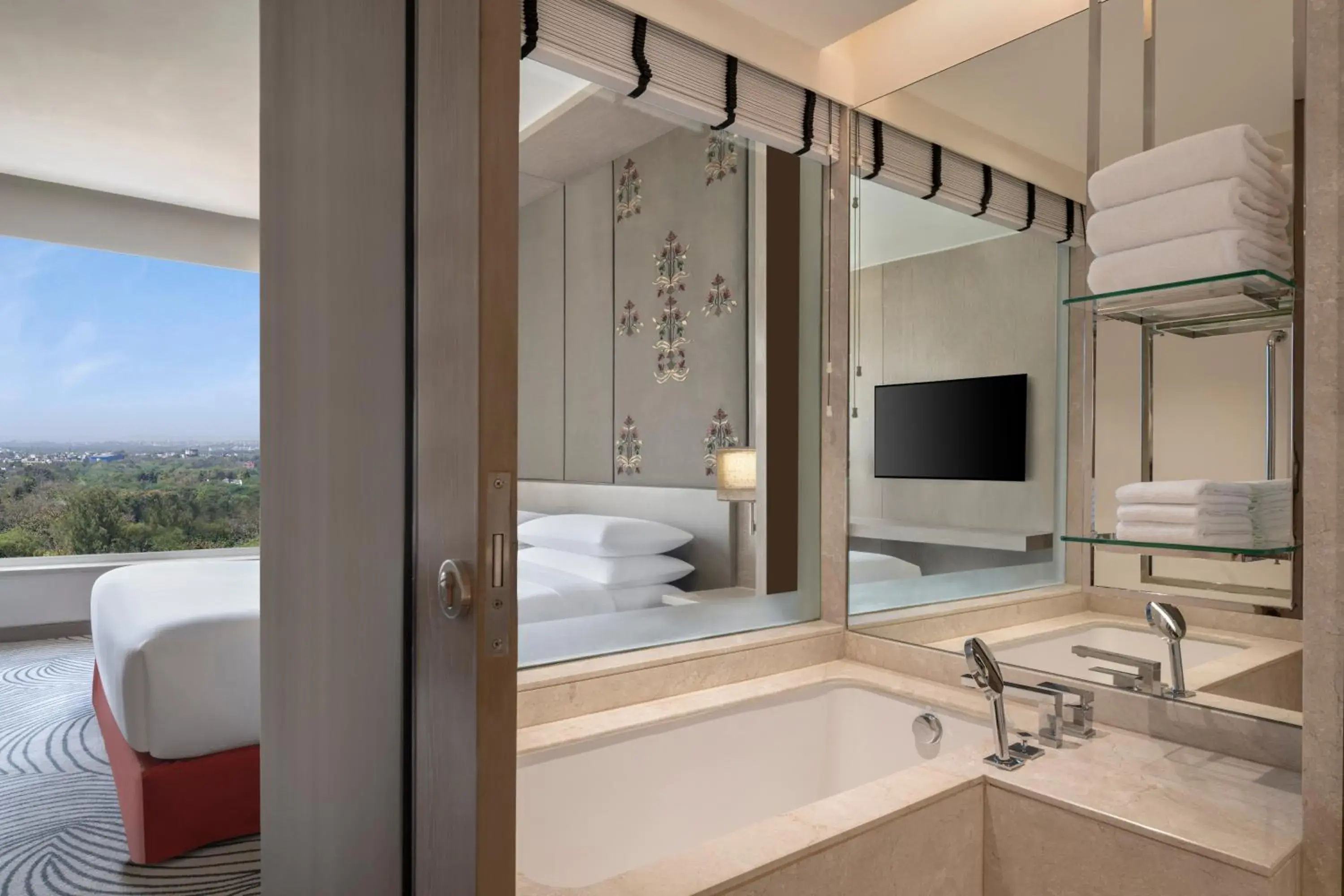 Executive Double or Twin Room in Sheraton New Delhi Hotel Executive Double or Twin Room in Sheraton New Delhi Hotel