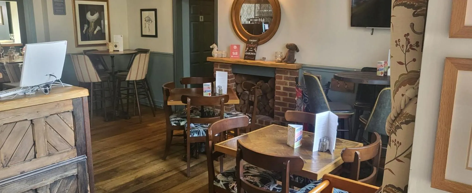 Restaurant/places to eat in The Inn West End