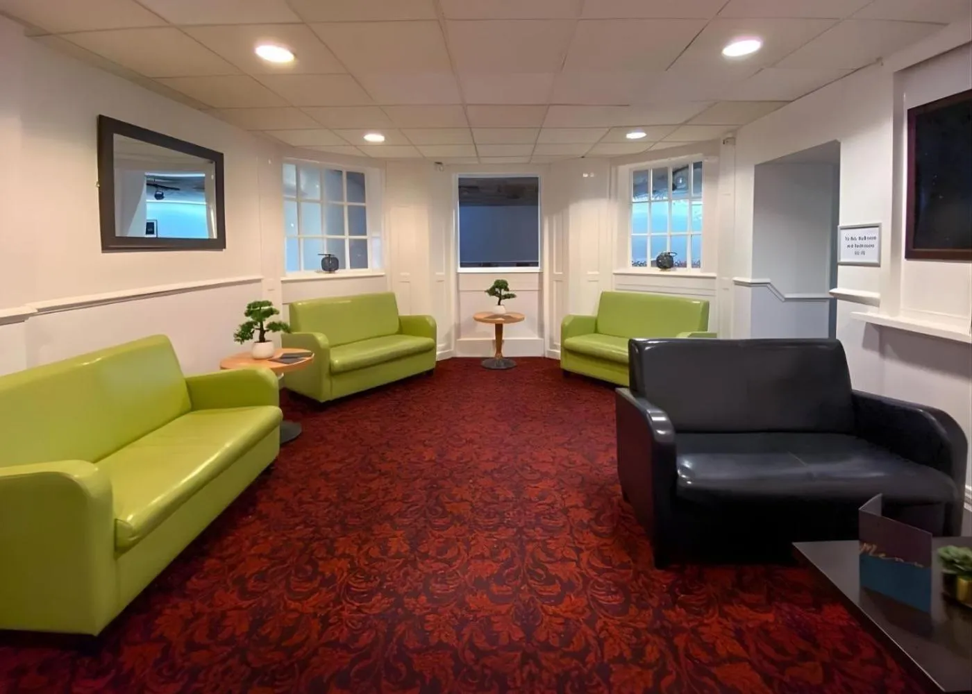 Neighbourhood in Tor Park Hotel