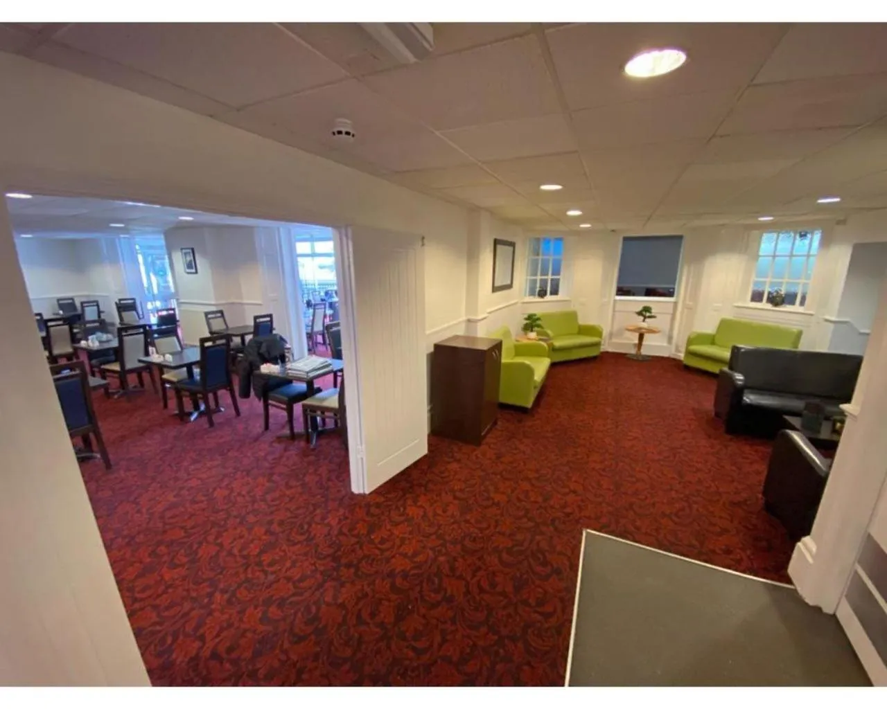 Living room in Tor Park Hotel