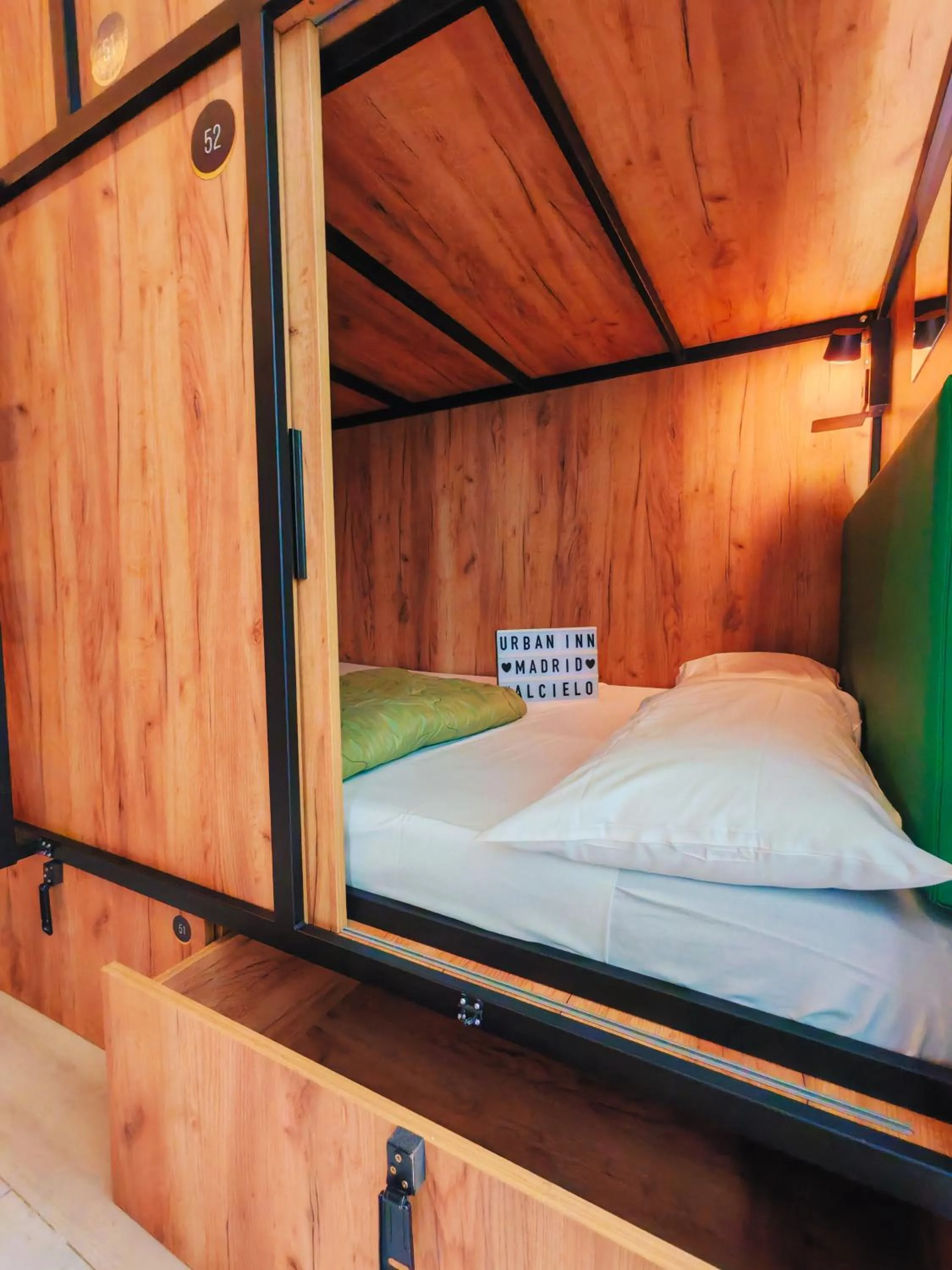 Bed in Urban Inn Madrid