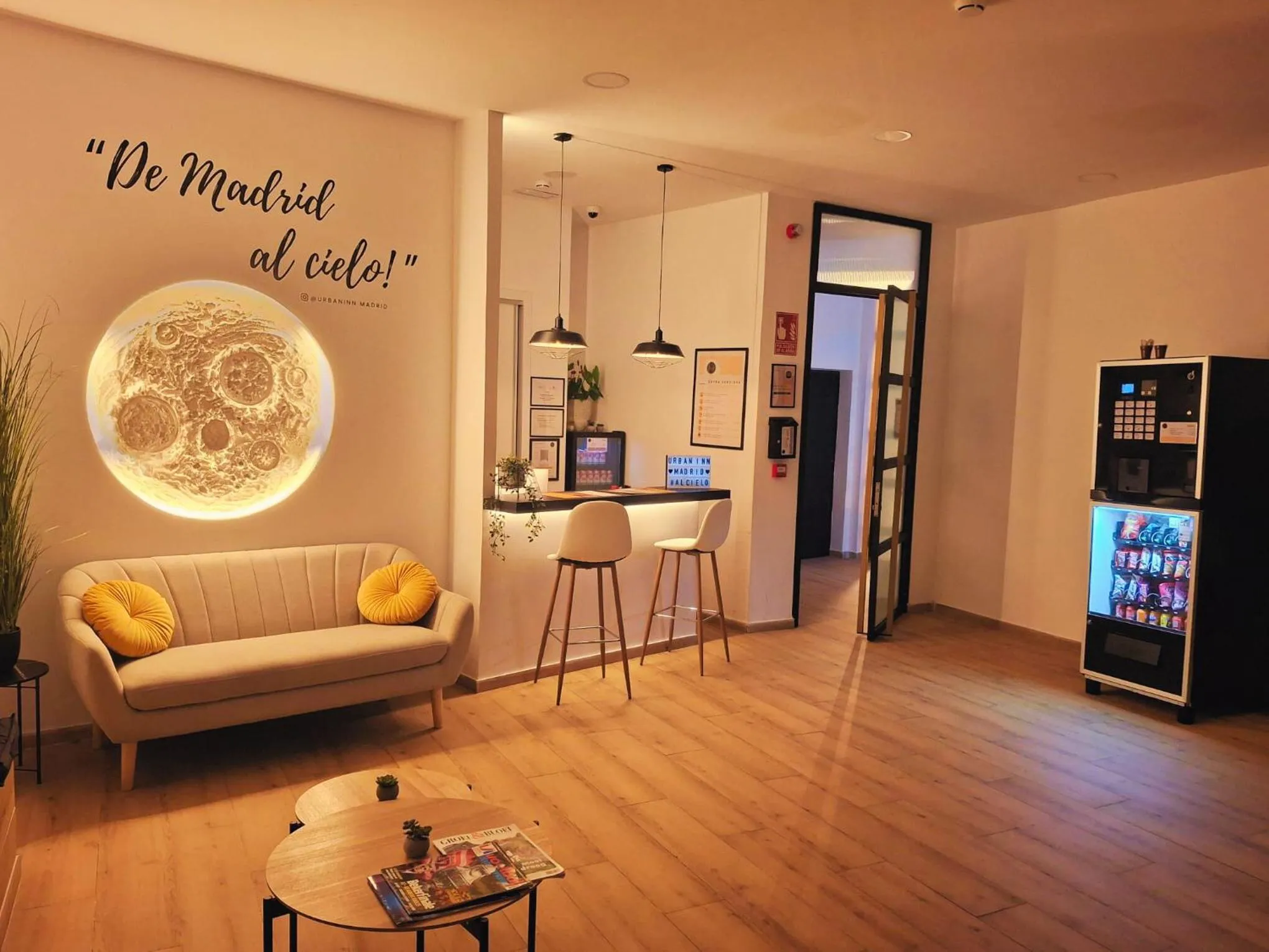 Lobby or reception in Urban Inn Madrid