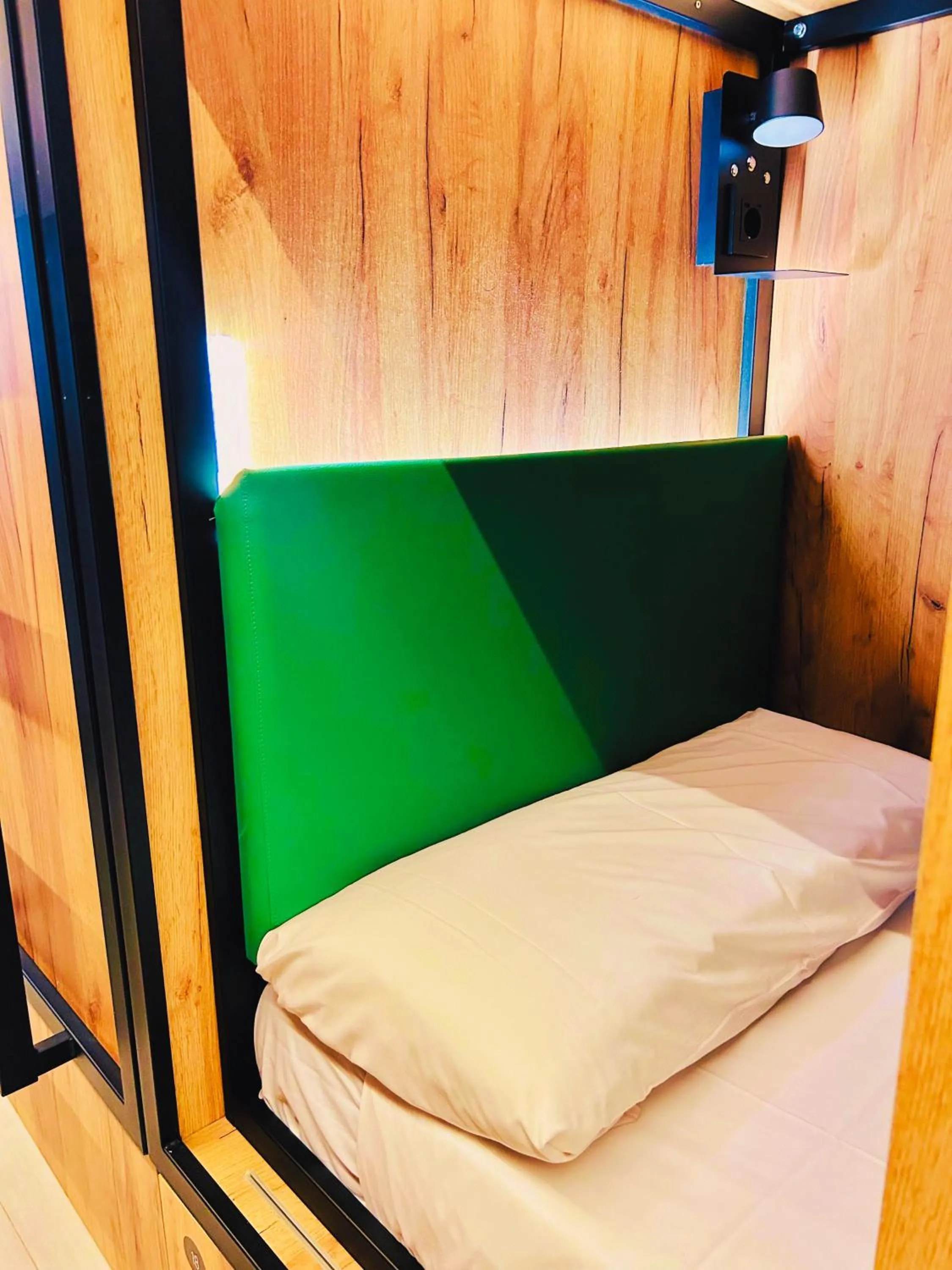 Bed in Urban Inn Madrid