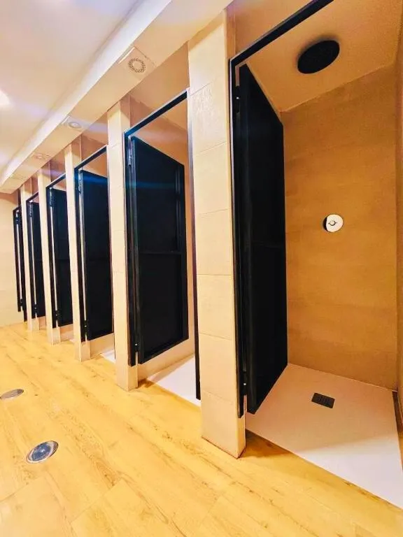 Toilet in Urban Inn Madrid