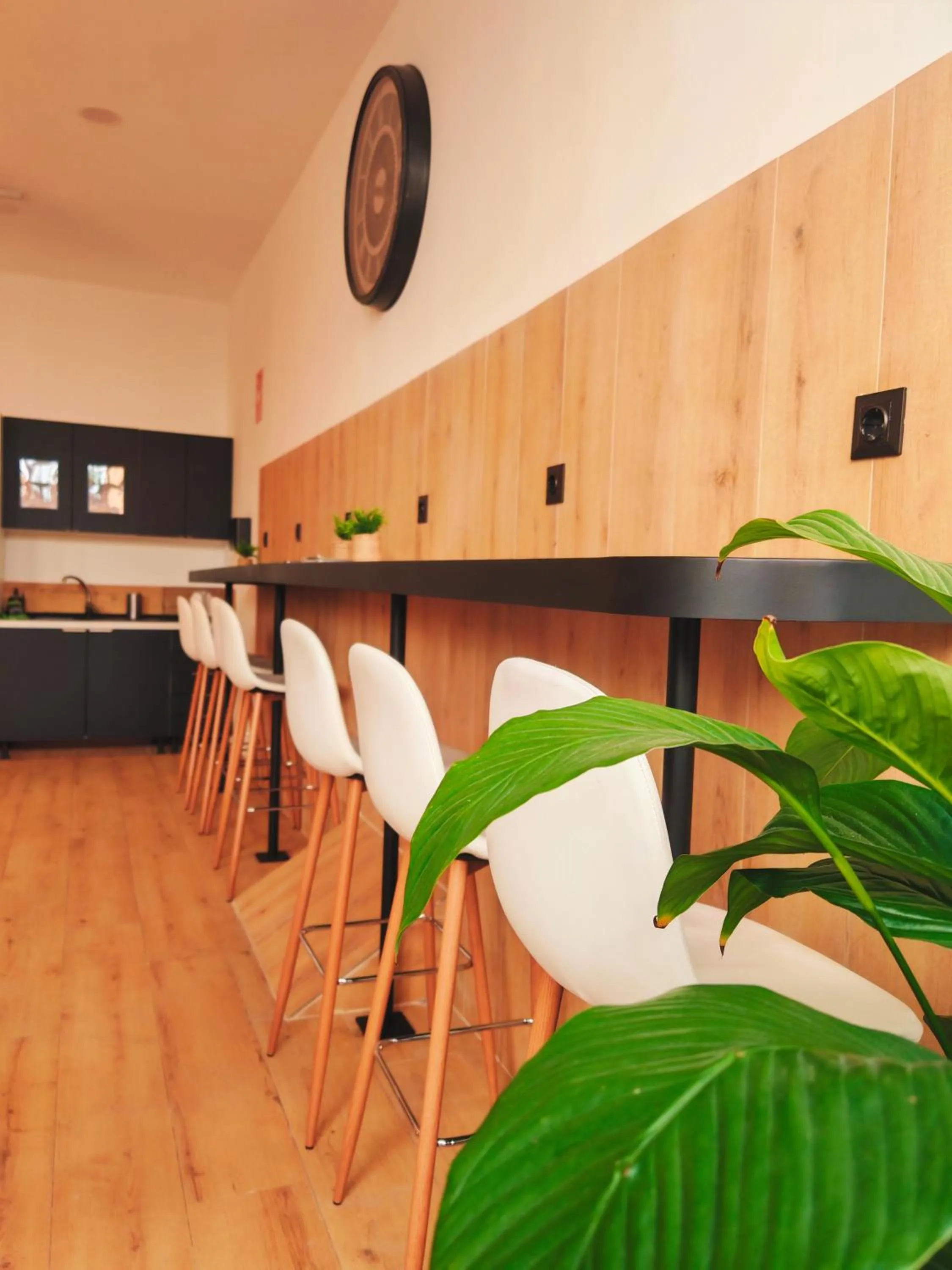 Kitchen or kitchenette in Urban Inn Madrid