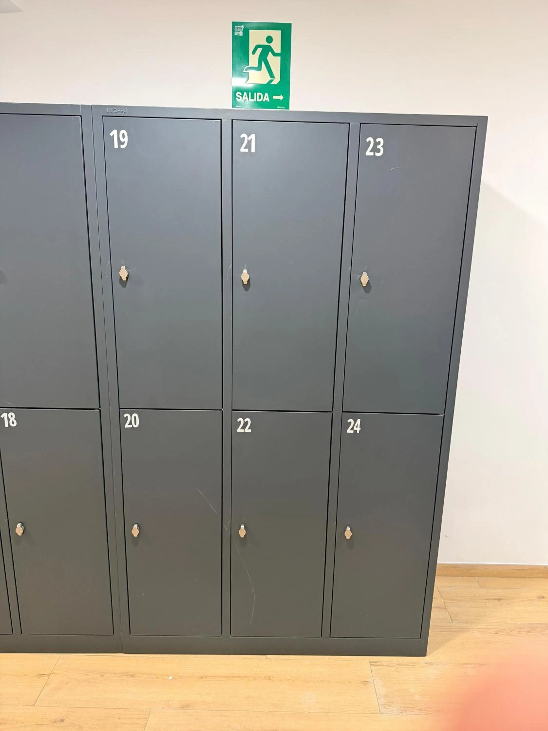 locker in Urban Inn Capsule Madrid