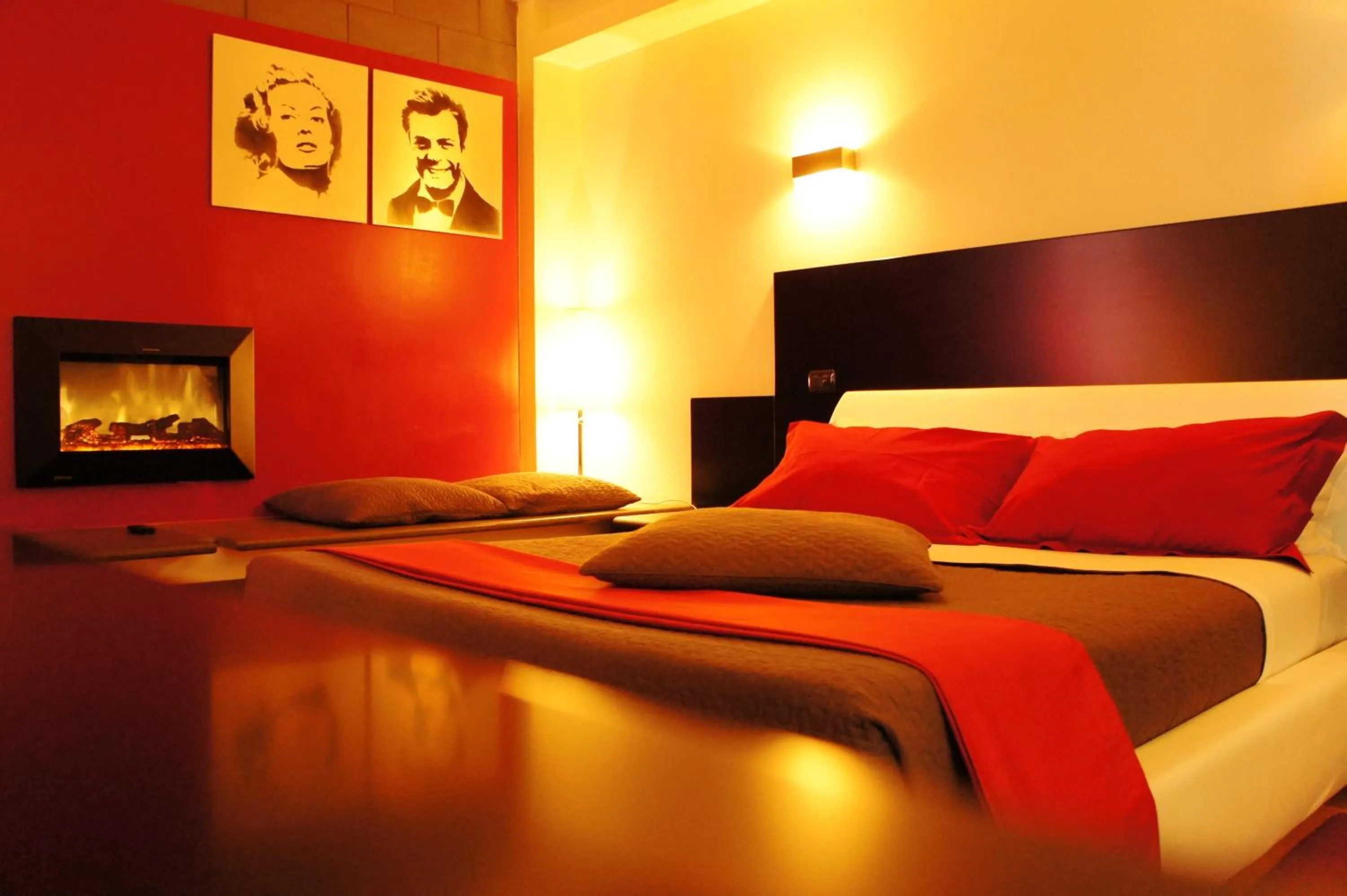 Bedroom, Bed in Hotel L' Orto degli Otelli