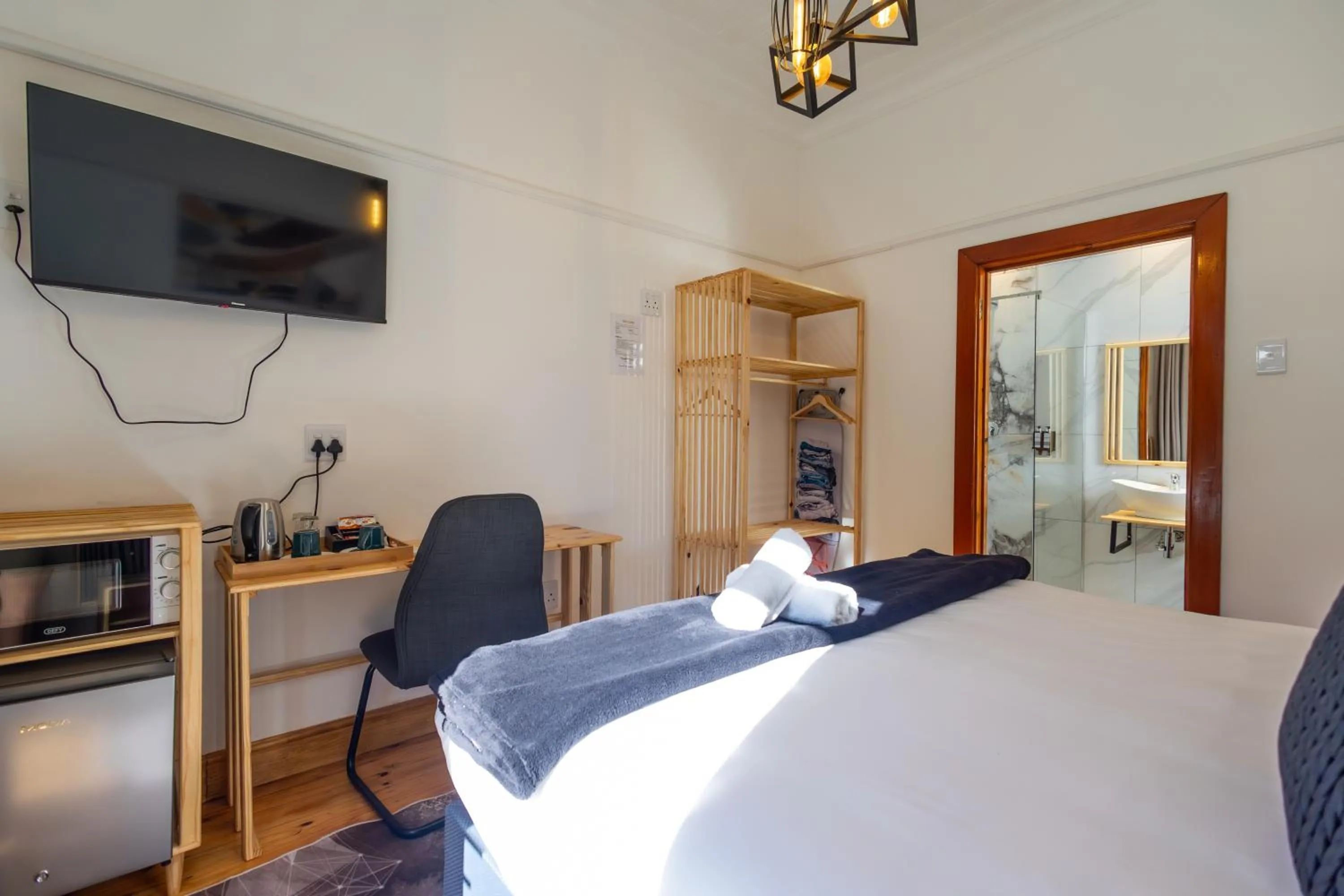 Bed in Fusion House B&B and Conference Venue