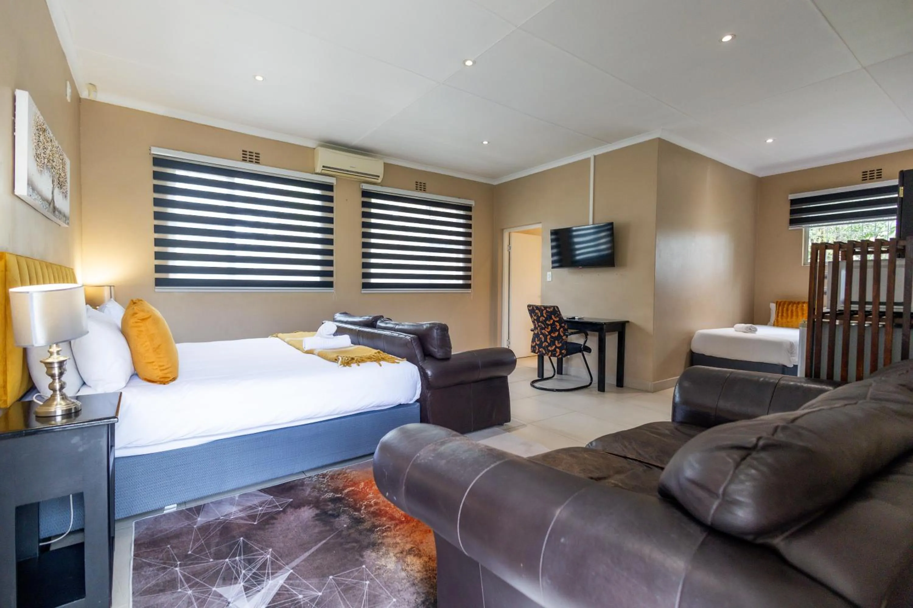 Bed in Fusion House B&B and Conference Venue