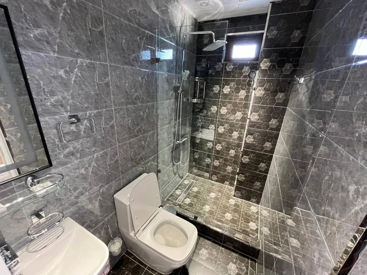 Toilet in AMIR PLAZA hotel