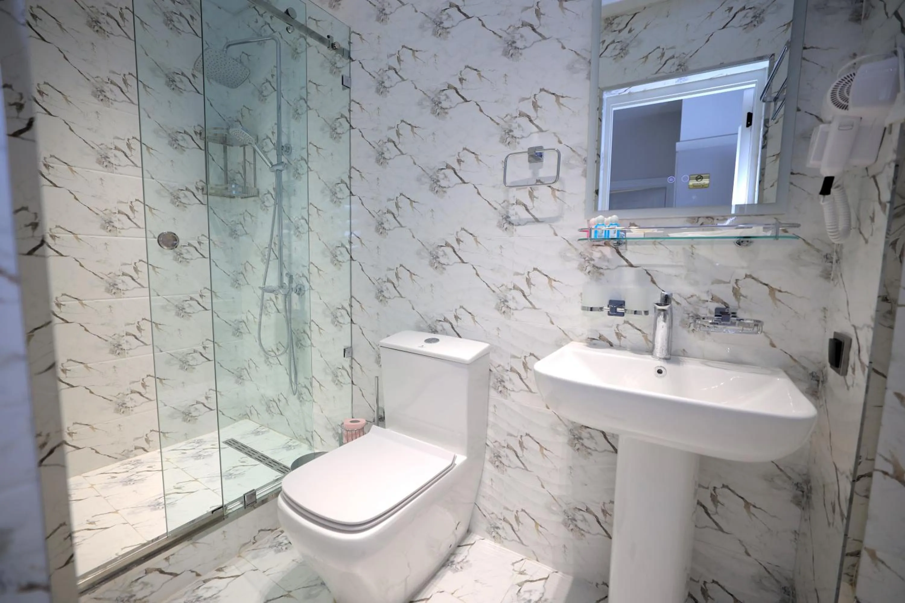 Bathroom in AMIR PLAZA hotel