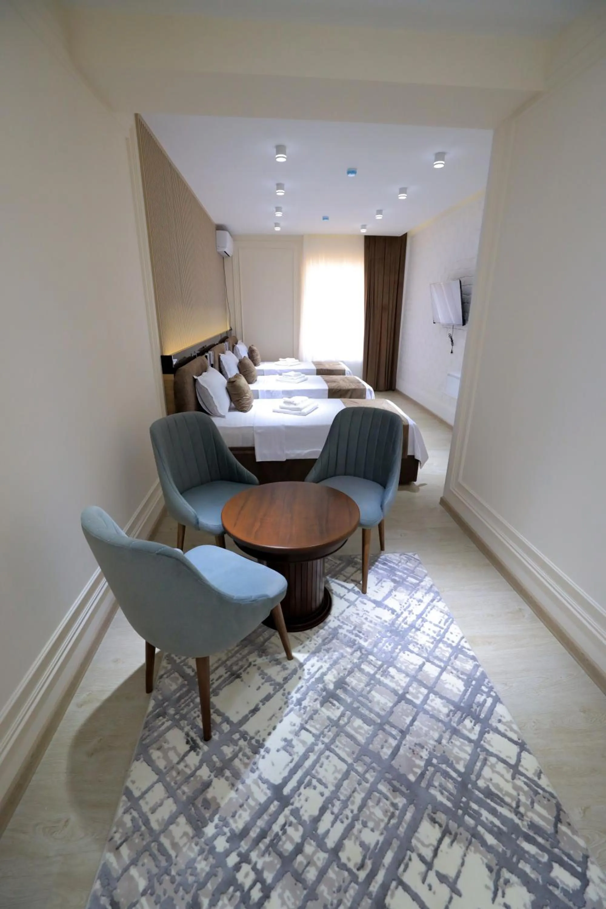 Dining area in AMIR PLAZA hotel