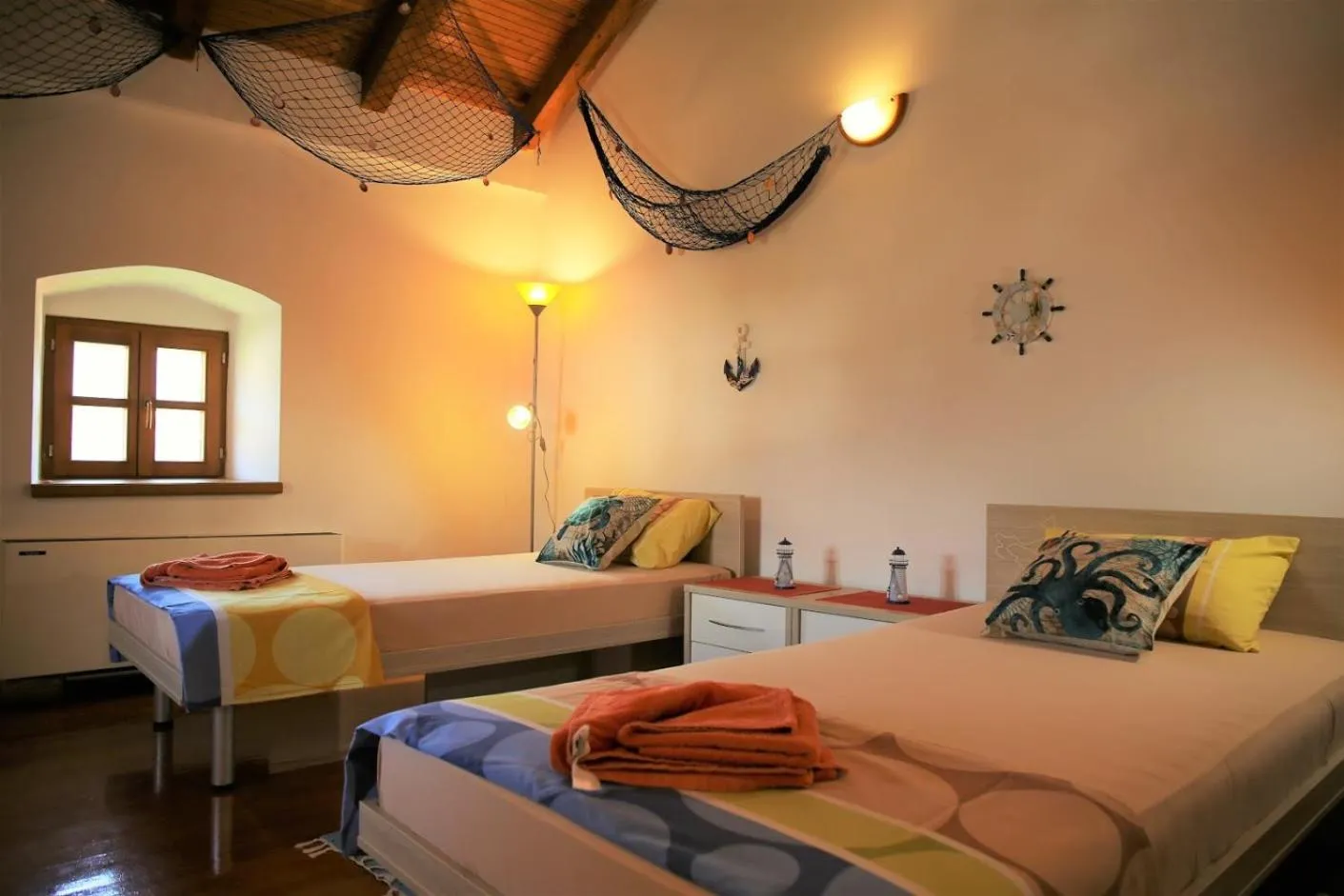 Bedroom, Bed in Villa Captain