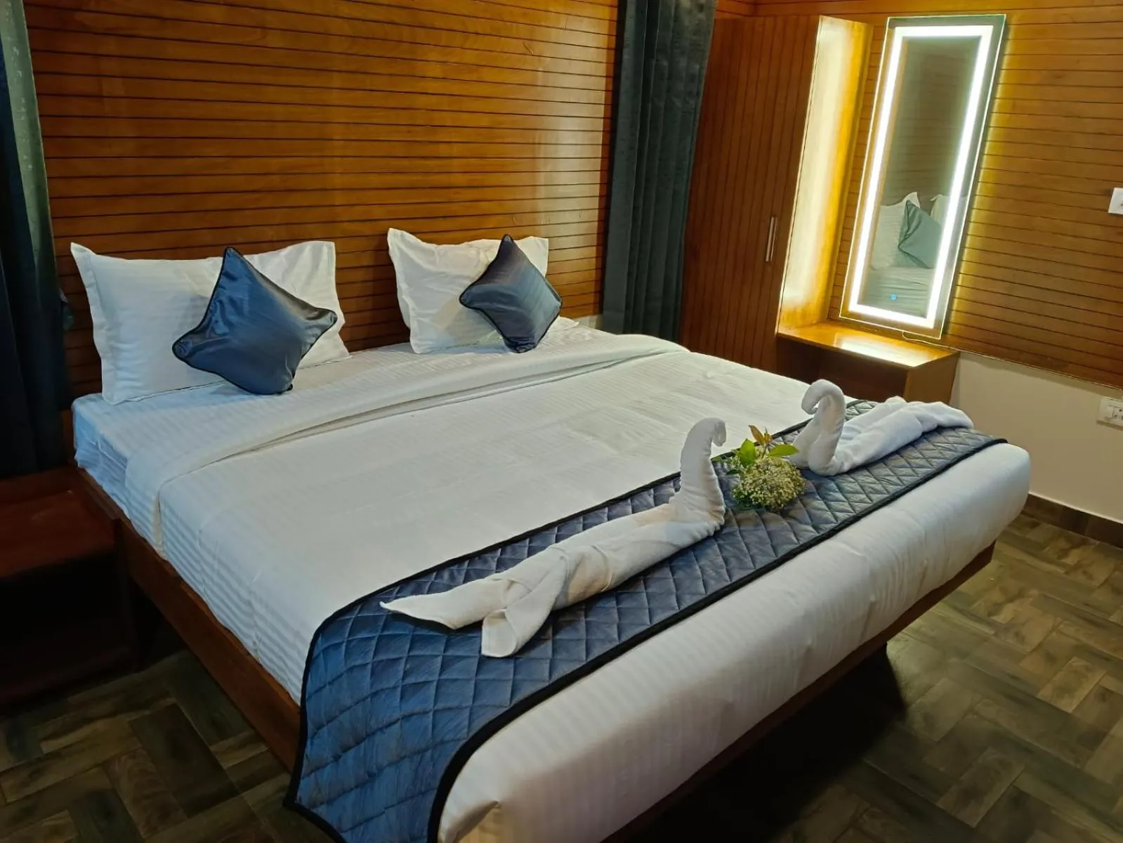 Bed in Misty Valley Inn