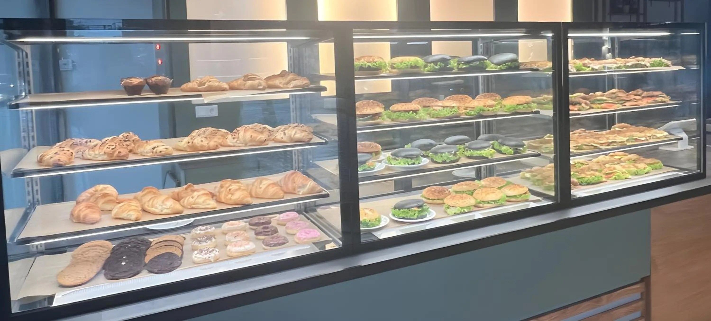 Restaurant/places to eat in Hotel Mirage Düsseldorf-Neuss