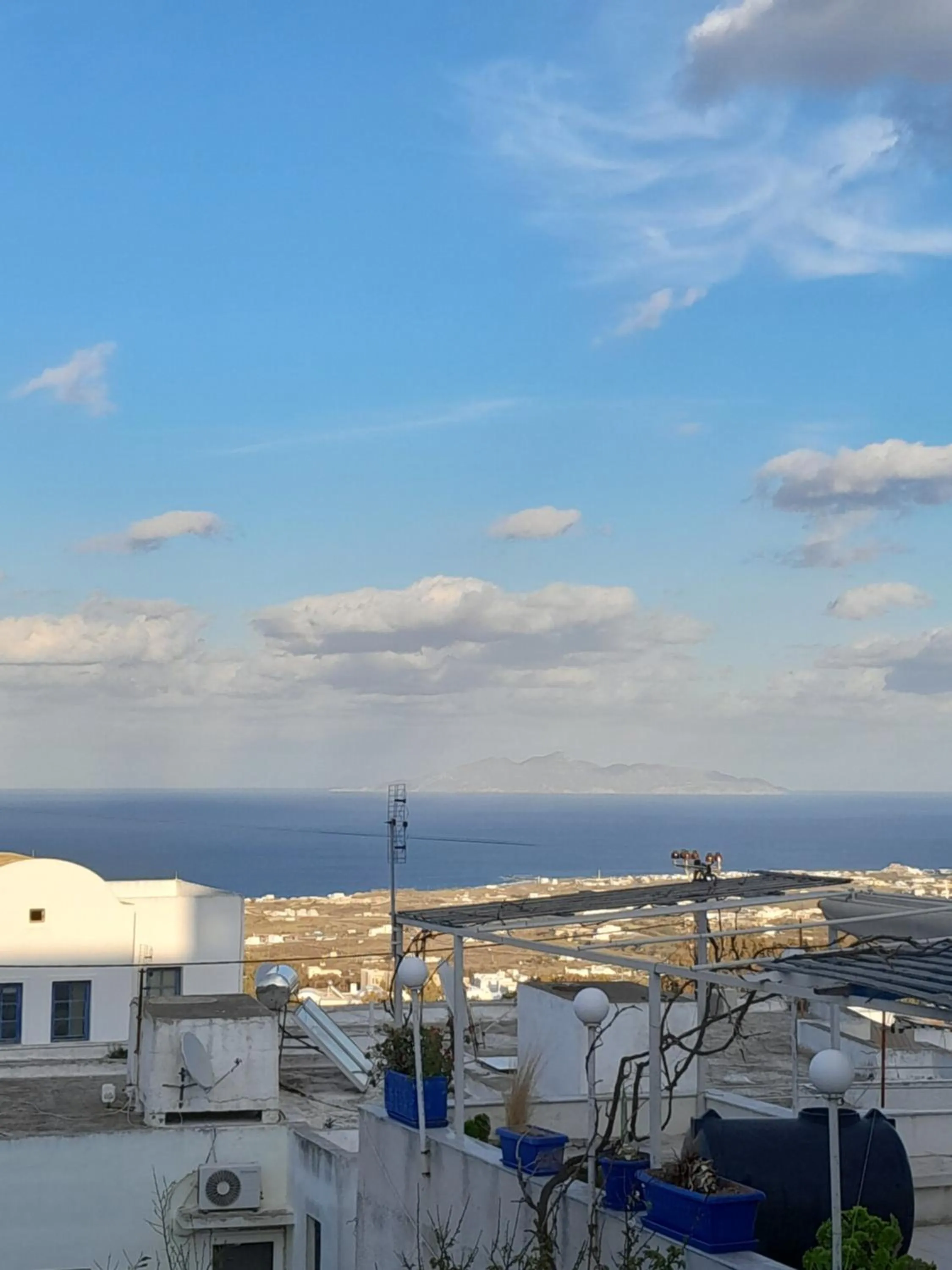 Central Apartments Fira NEW MANAGEMENT