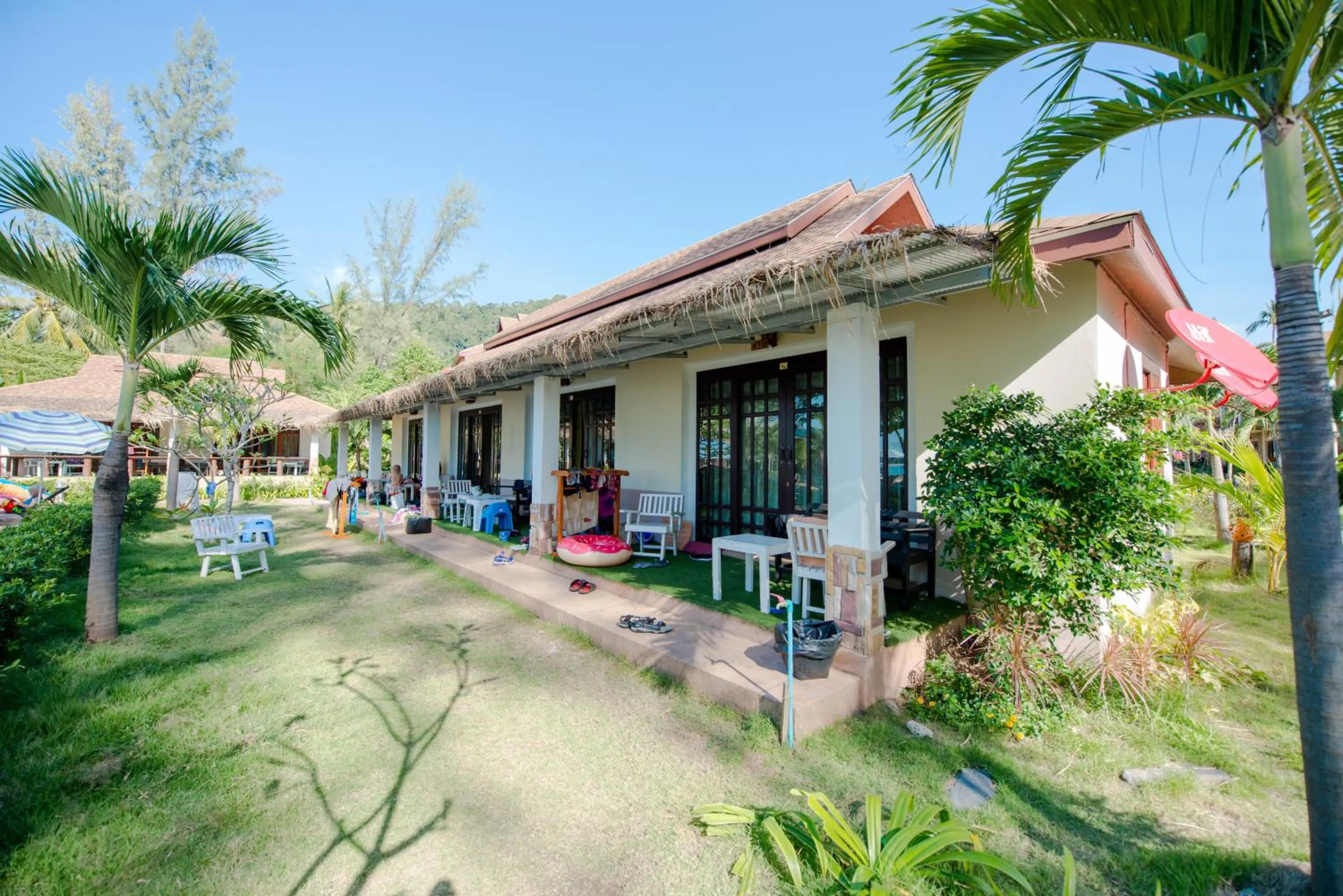 Facade/entrance in Banana Beach Resort