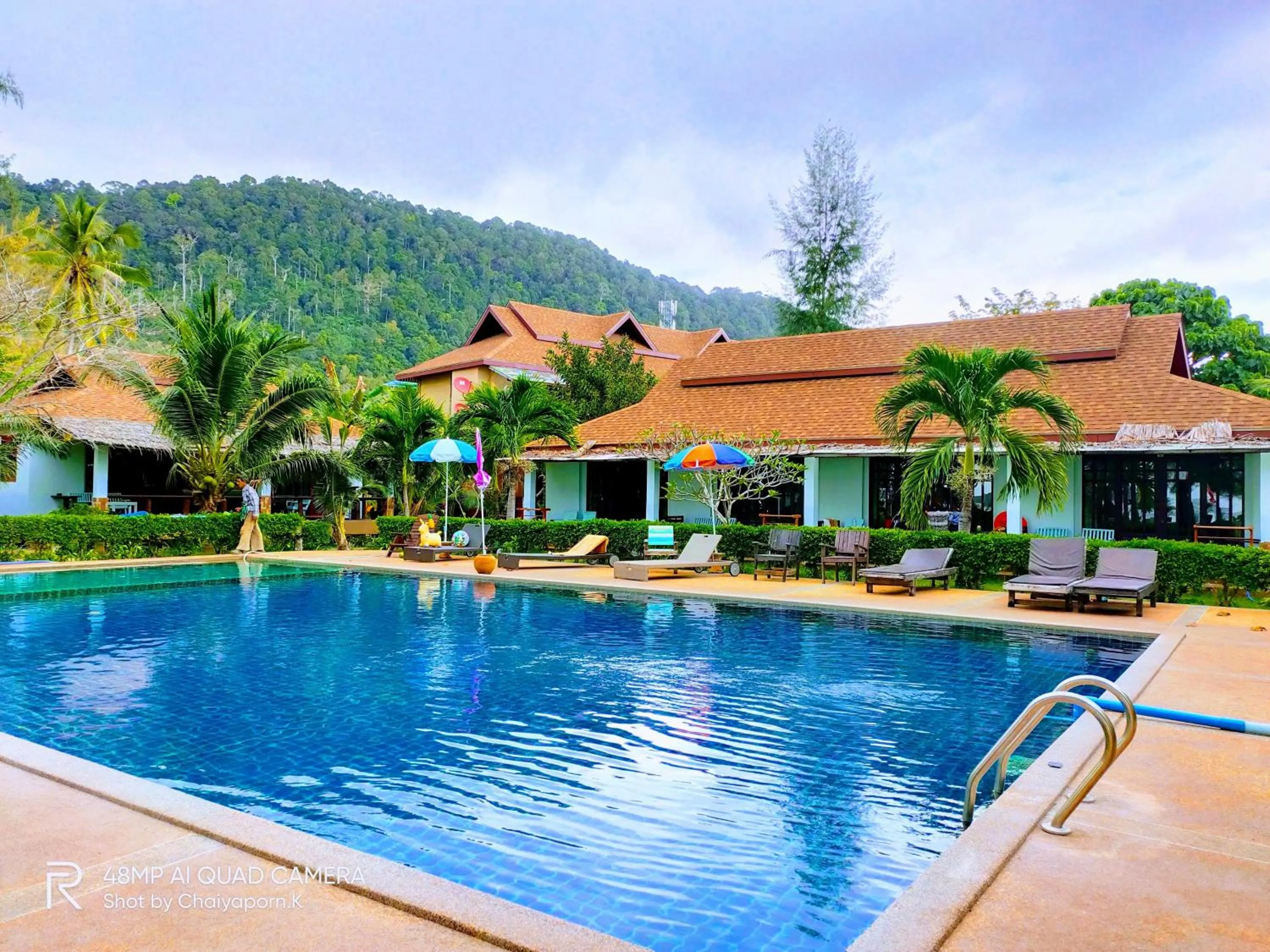 Swimming pool in Banana Beach Resort