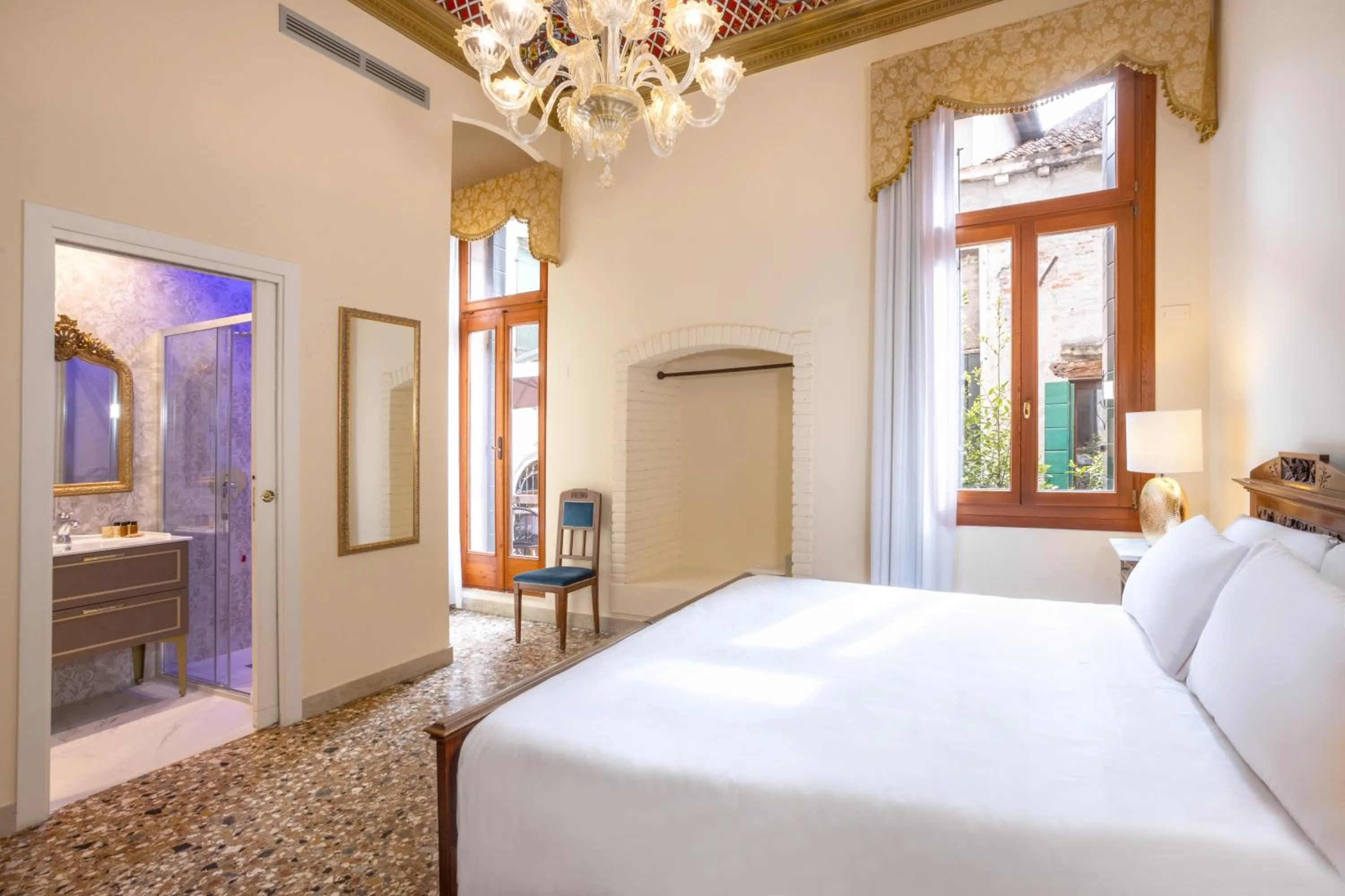 Bed in Antico Portego