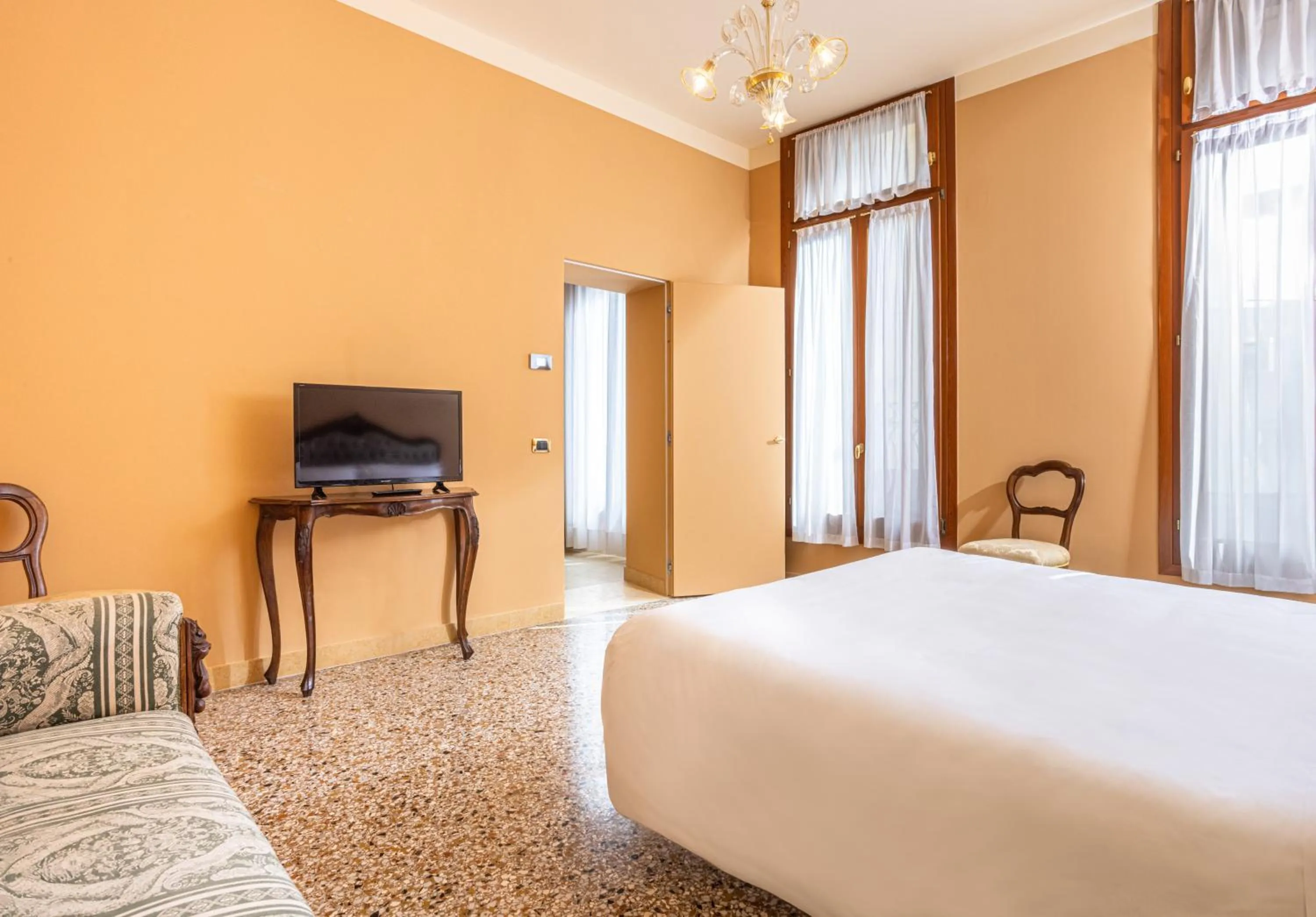 TV and multimedia, Bed in Antico Portego