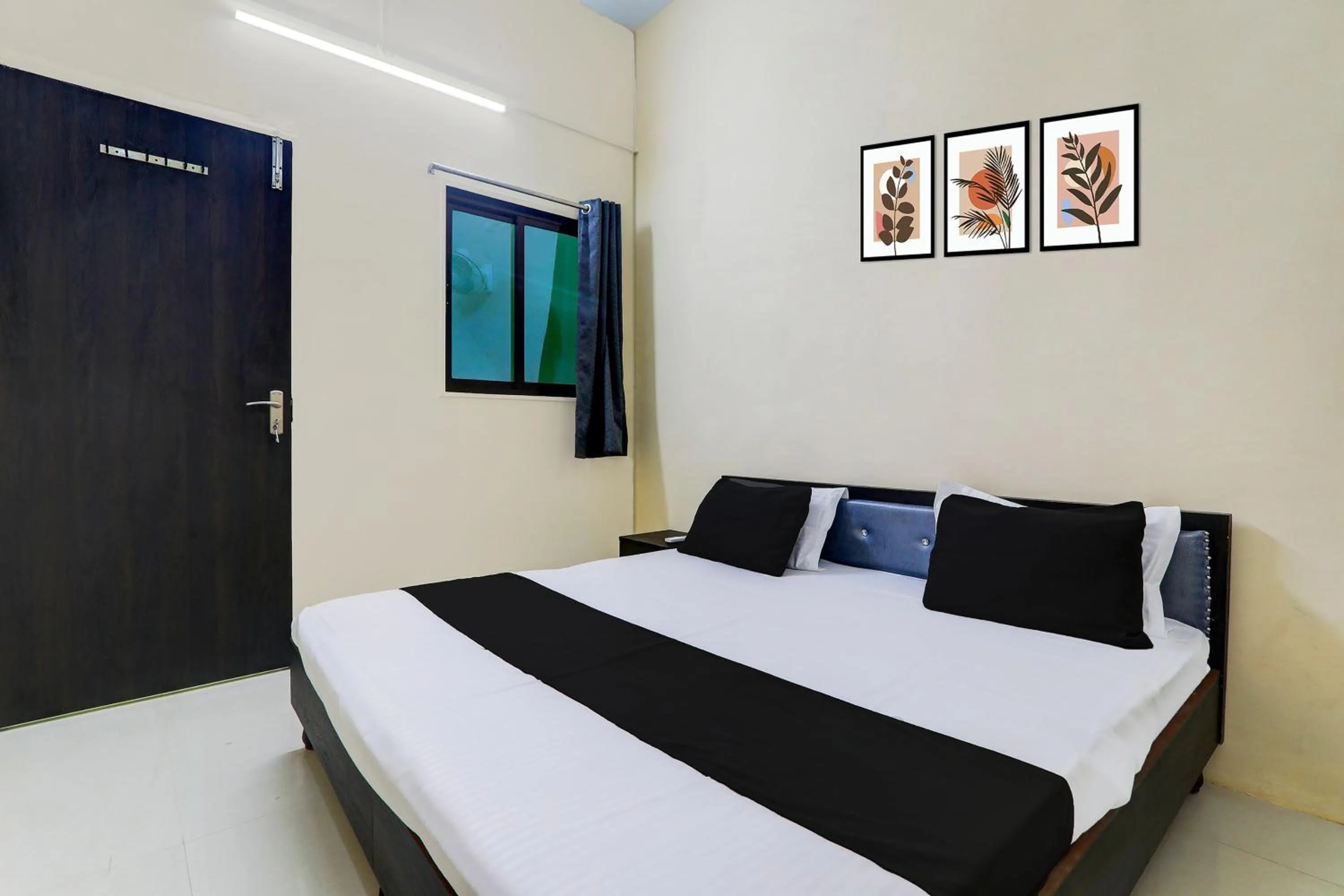 Bedroom, Bed in Hotel O SR Residency