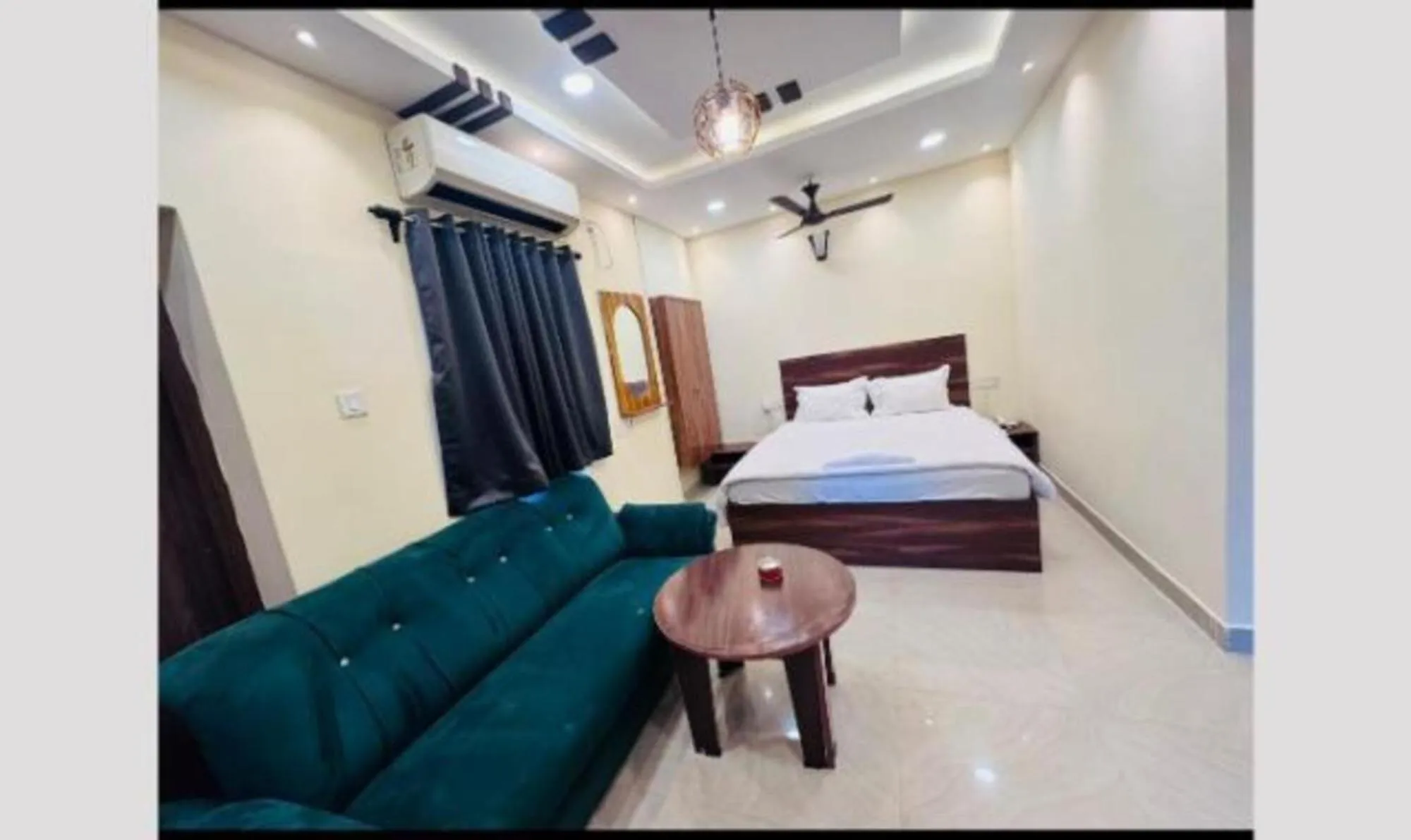 Bed in FabHotel HI Rise