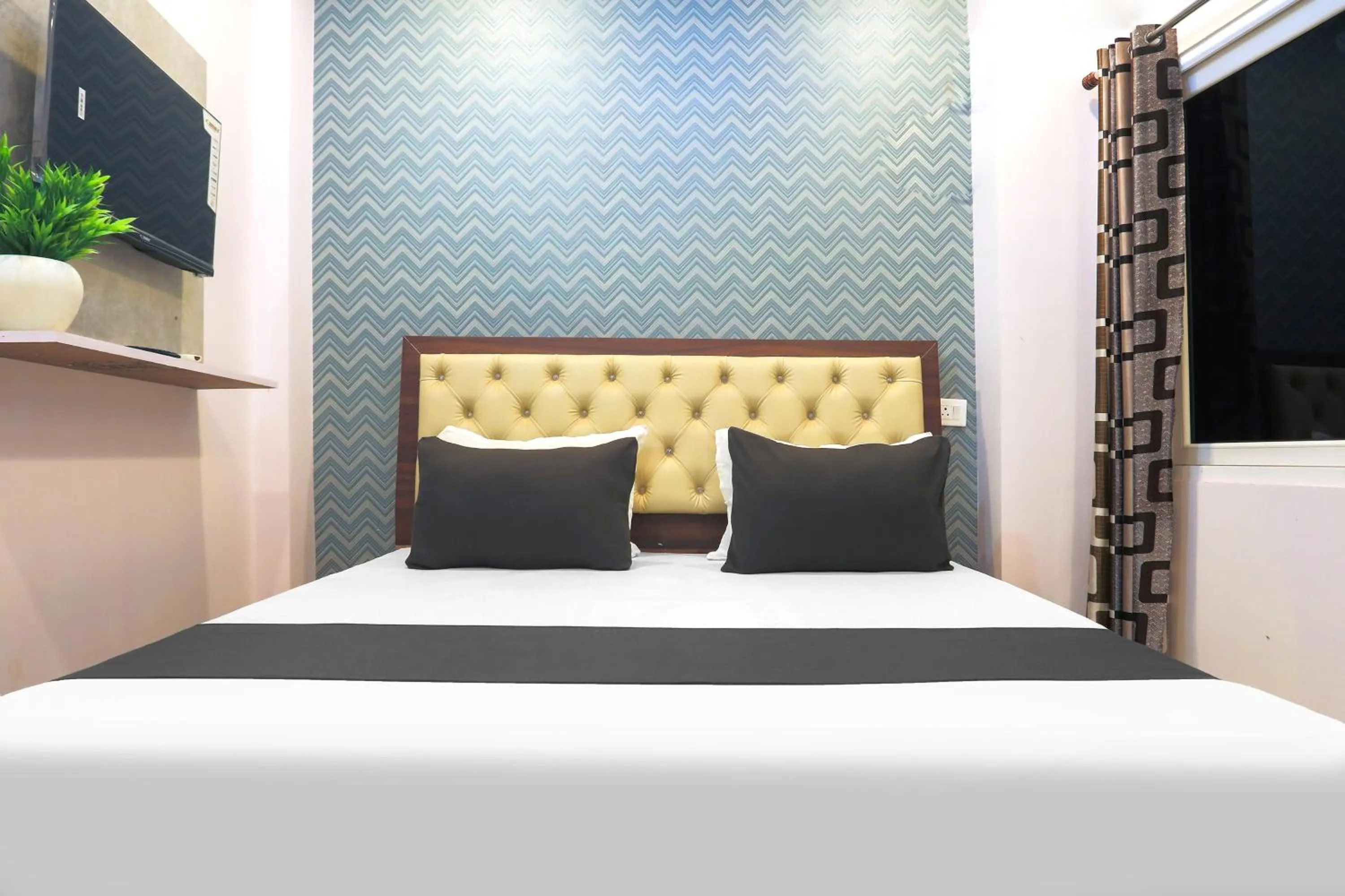 Bedroom, Bed in Hotel O National Banaras in