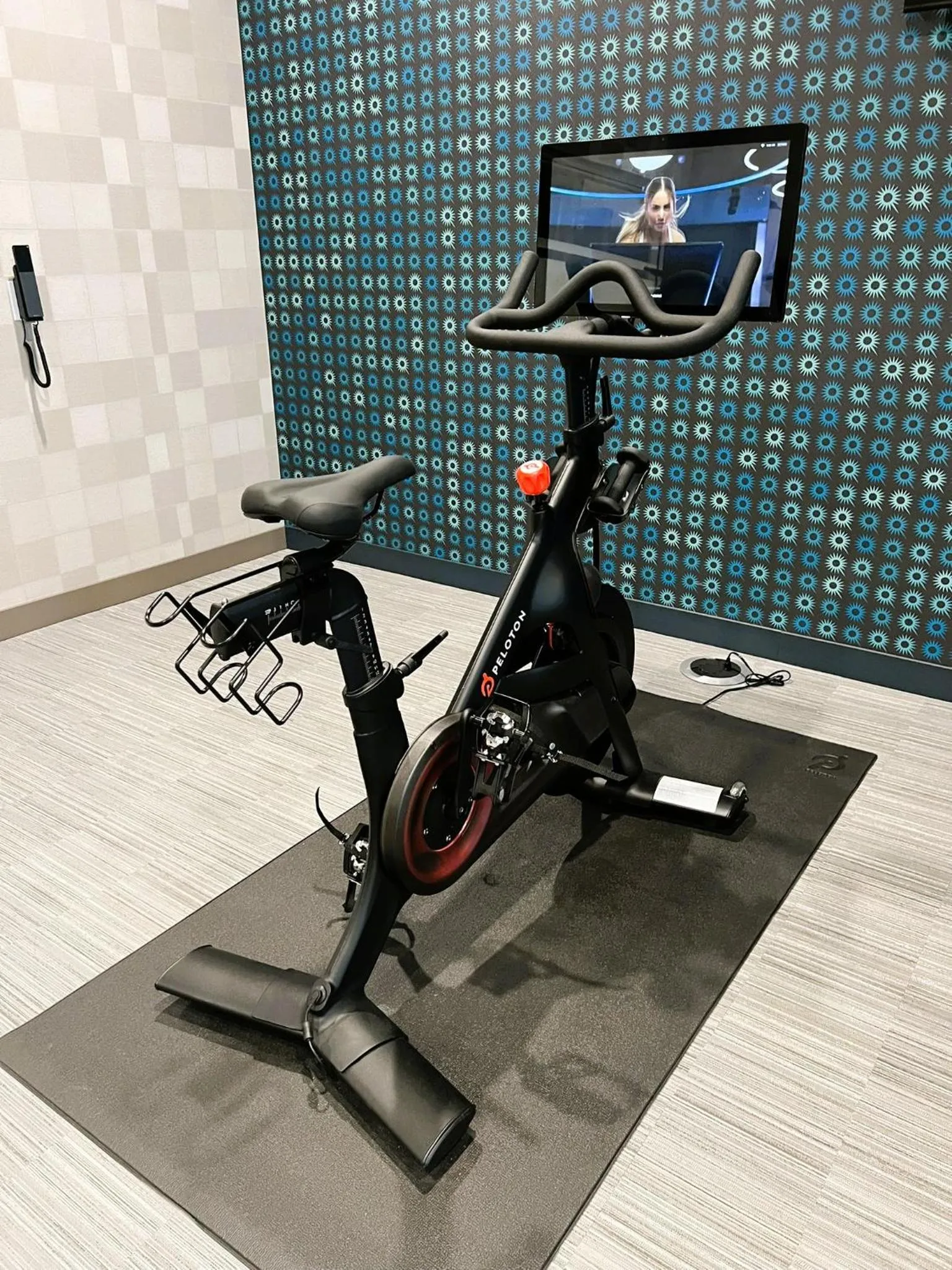 Fitness centre/facilities in La Quinta Inn & Suites by Wyndham La Habra