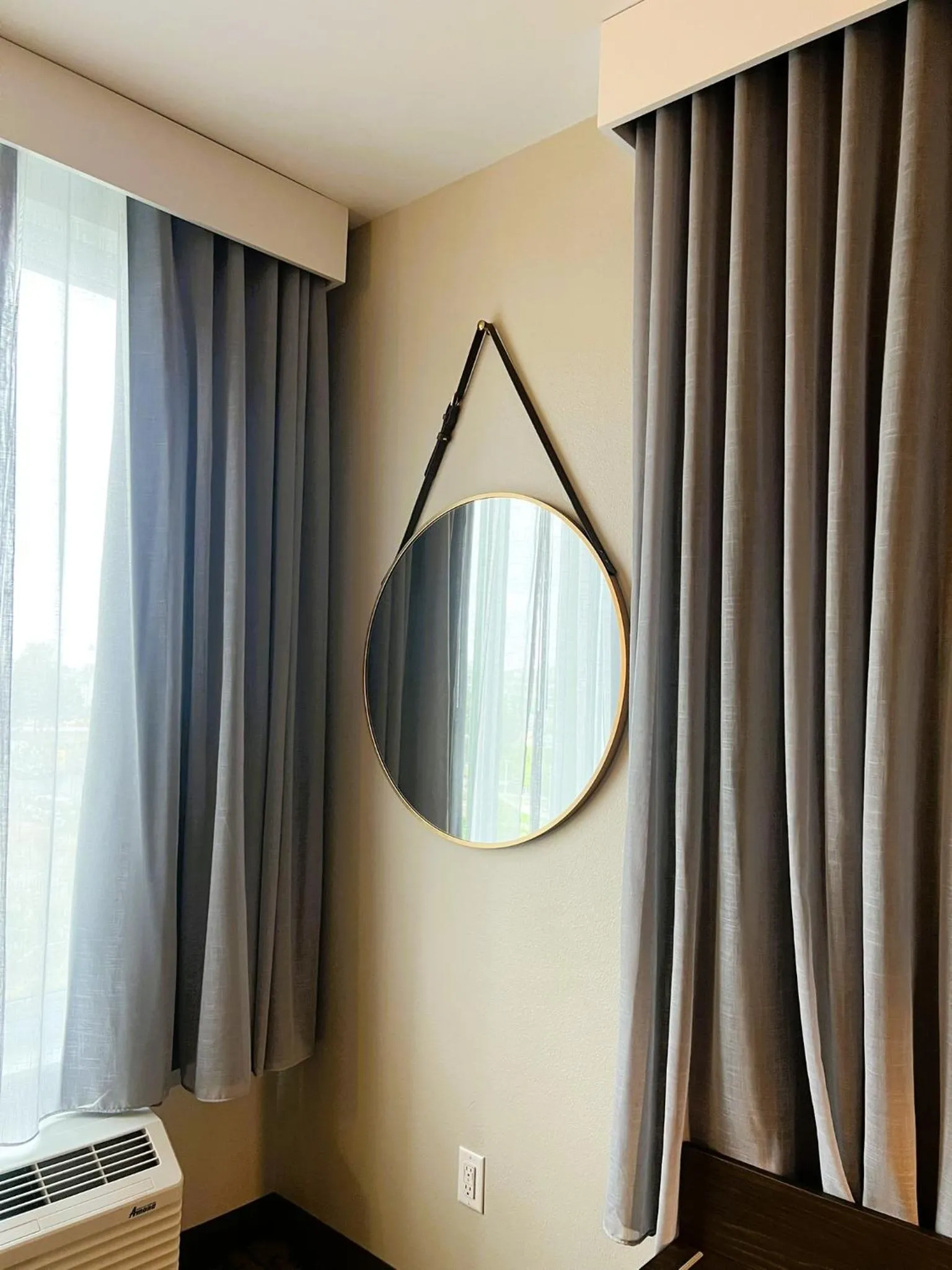 Guests in La Quinta Inn & Suites by Wyndham La Habra