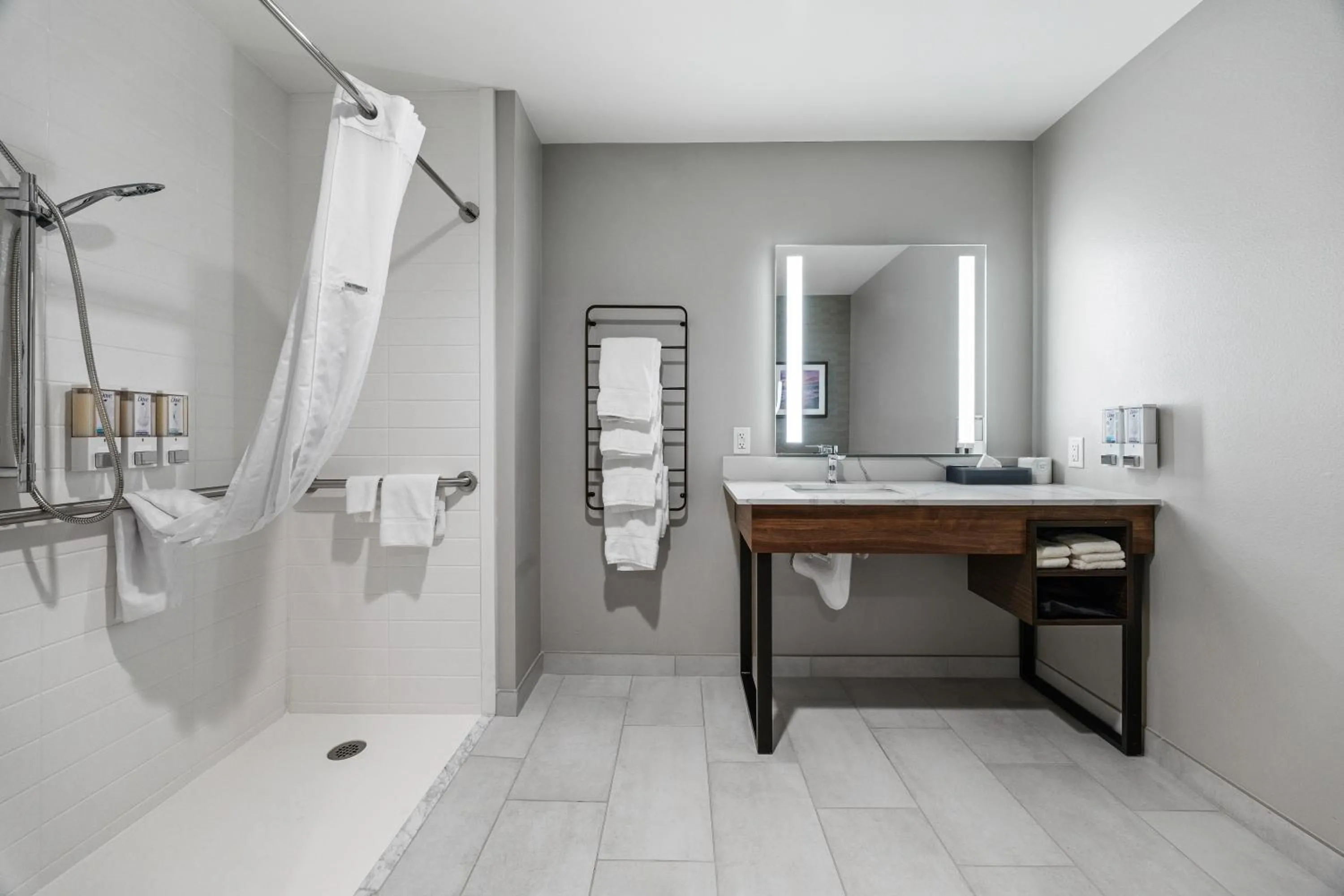 Shower in La Quinta Inn & Suites by Wyndham La Habra