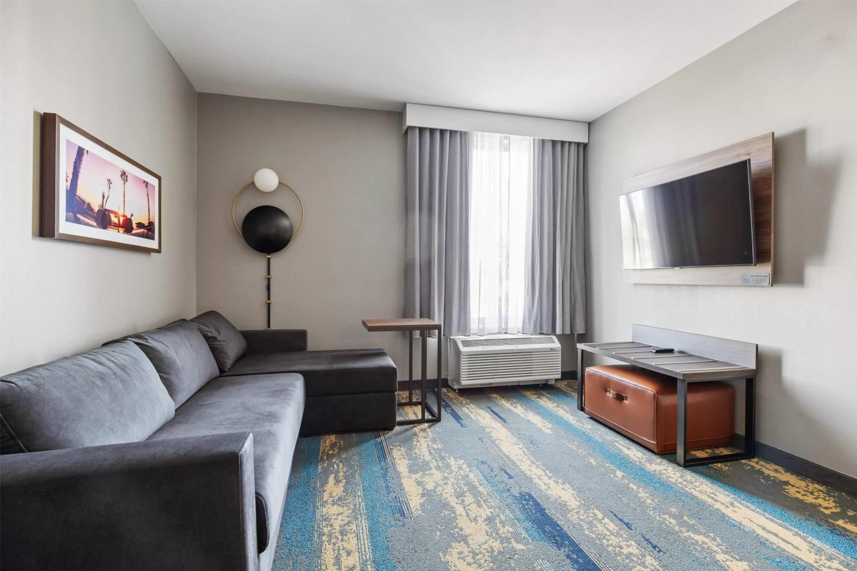 Photo of the whole room in La Quinta Inn & Suites by Wyndham La Habra