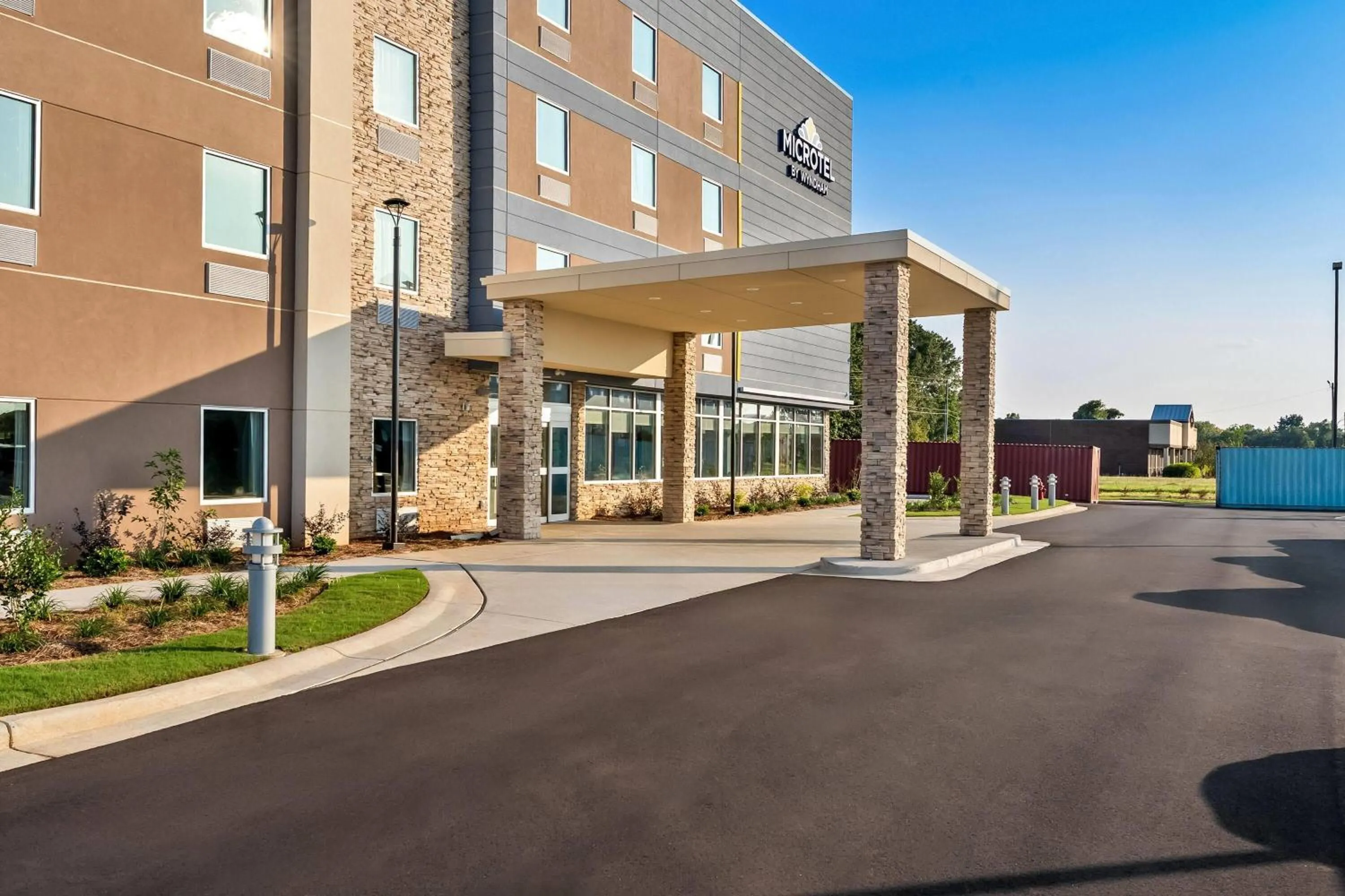 Property building in Microtel Inn & Suites by Wyndham Prattville Montgomery